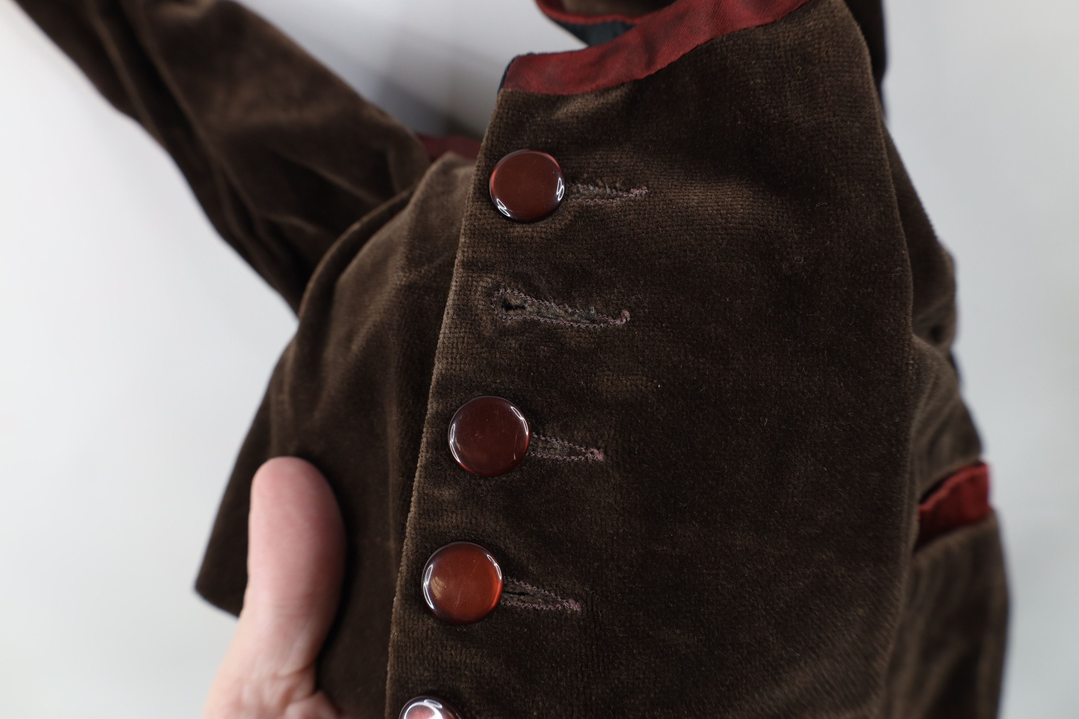 Vintage Vintage 50s Streetwear Velvet Tuxedo Prom Suit Vest Brown Size US L / EU 52-54 / 3 - 4 Thumbnail