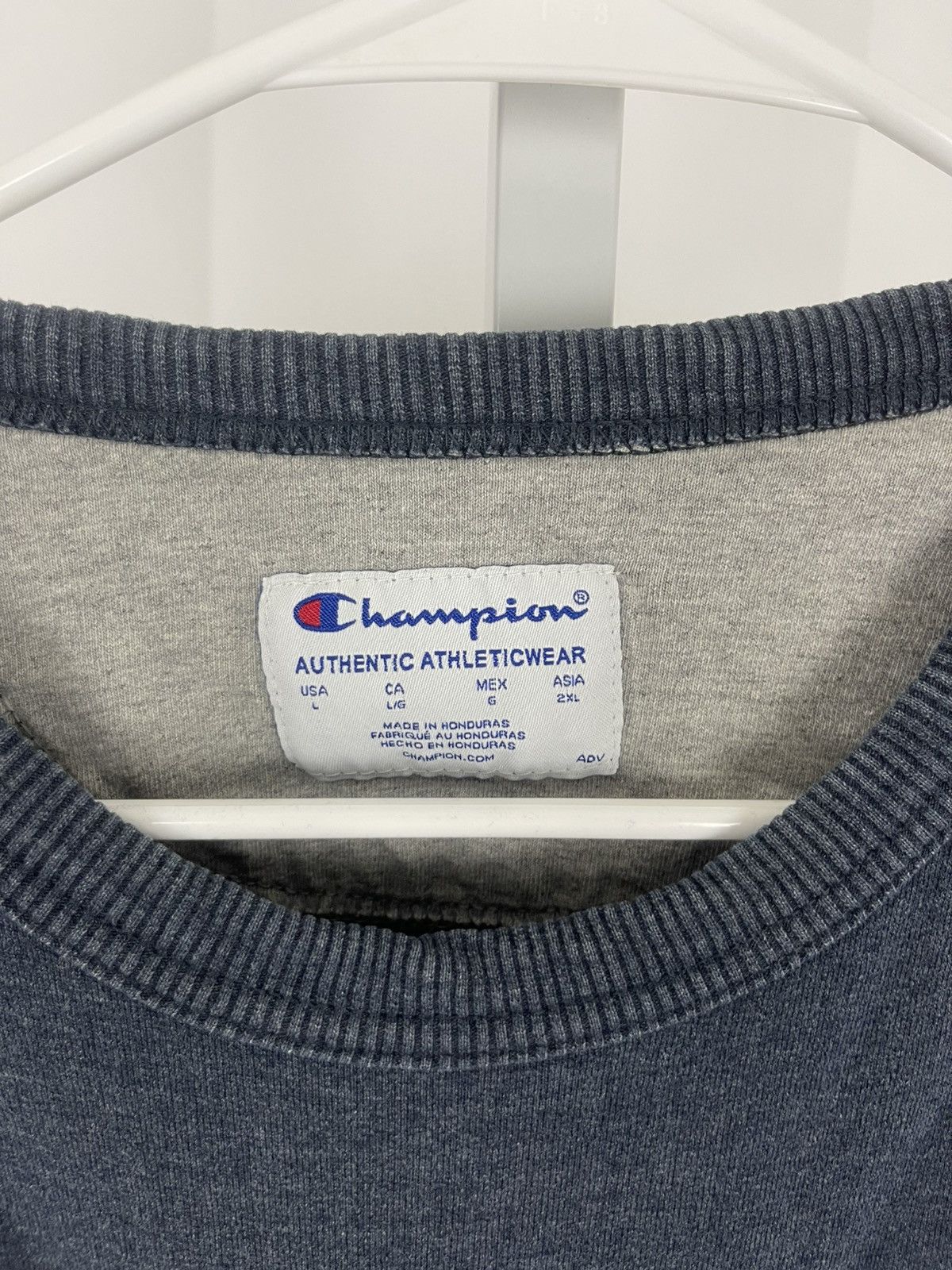 Champion Vintage x navy champion crewneck Size US L / EU 52-54 / 3 - 4 Thumbnail