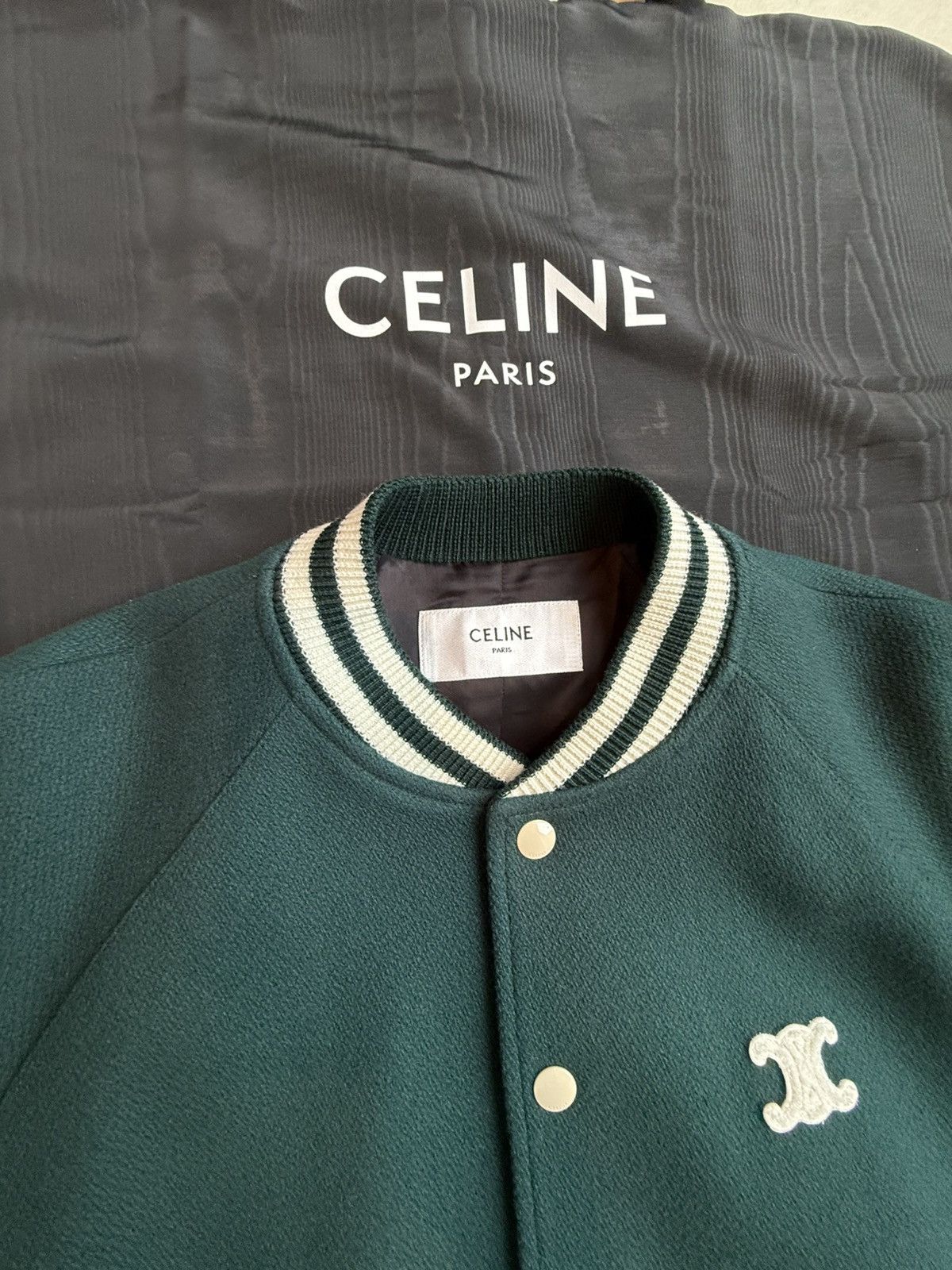 Celine $3.25k+ FW24 Celine Triomphe logo teddy jacket green Hedi 52 Size US L / EU 52-54 / 3 - 21 Thumbnail