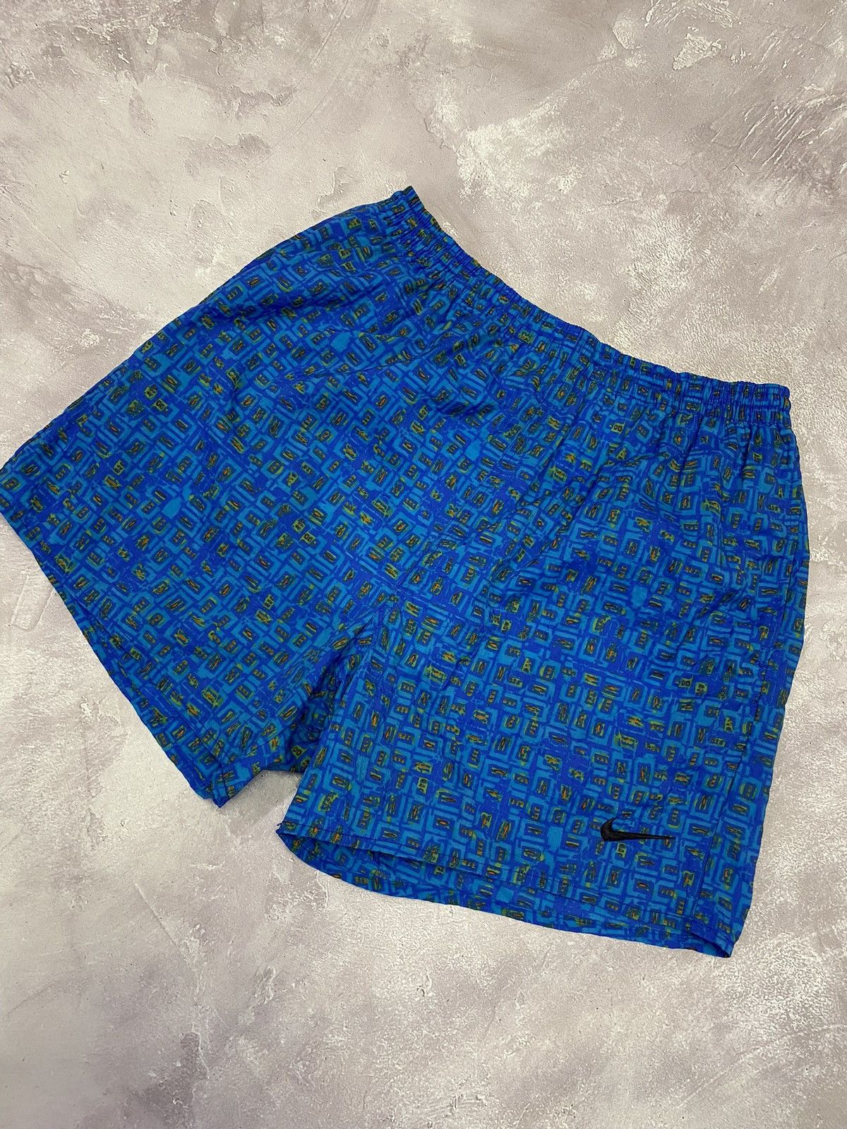 Nike 90s Vintage Nike Nylon Surfing Aztec Shorts All Over Print Size US 36 / EU 52 - 2 Thumbnail