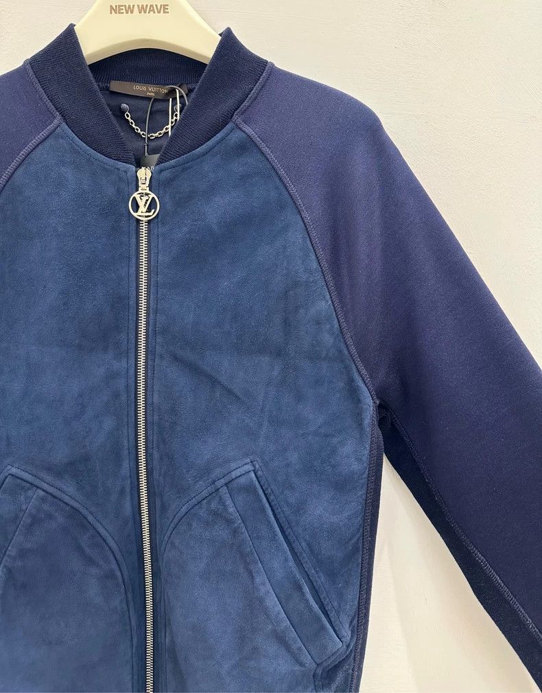 Louis Vuitton Louis Vuitton Suede bomber jacket 2501-Nextarrow Size US XS / EU 42 / 0 - 4 Thumbnail