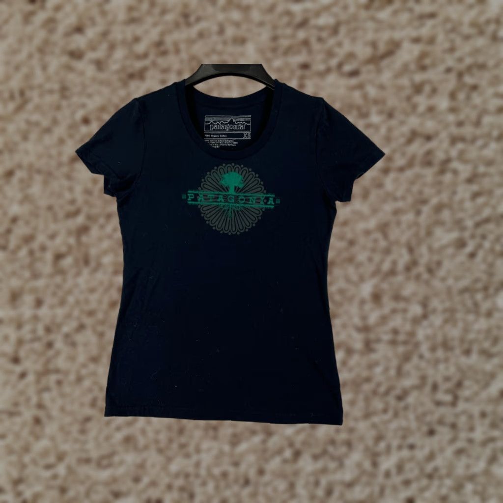 The North Face The North Face Shirt Womens XS Black Green Tree Chrysanthemum Logo Size XS / US 0-2 / IT 36-38 - 1 Thumbnail