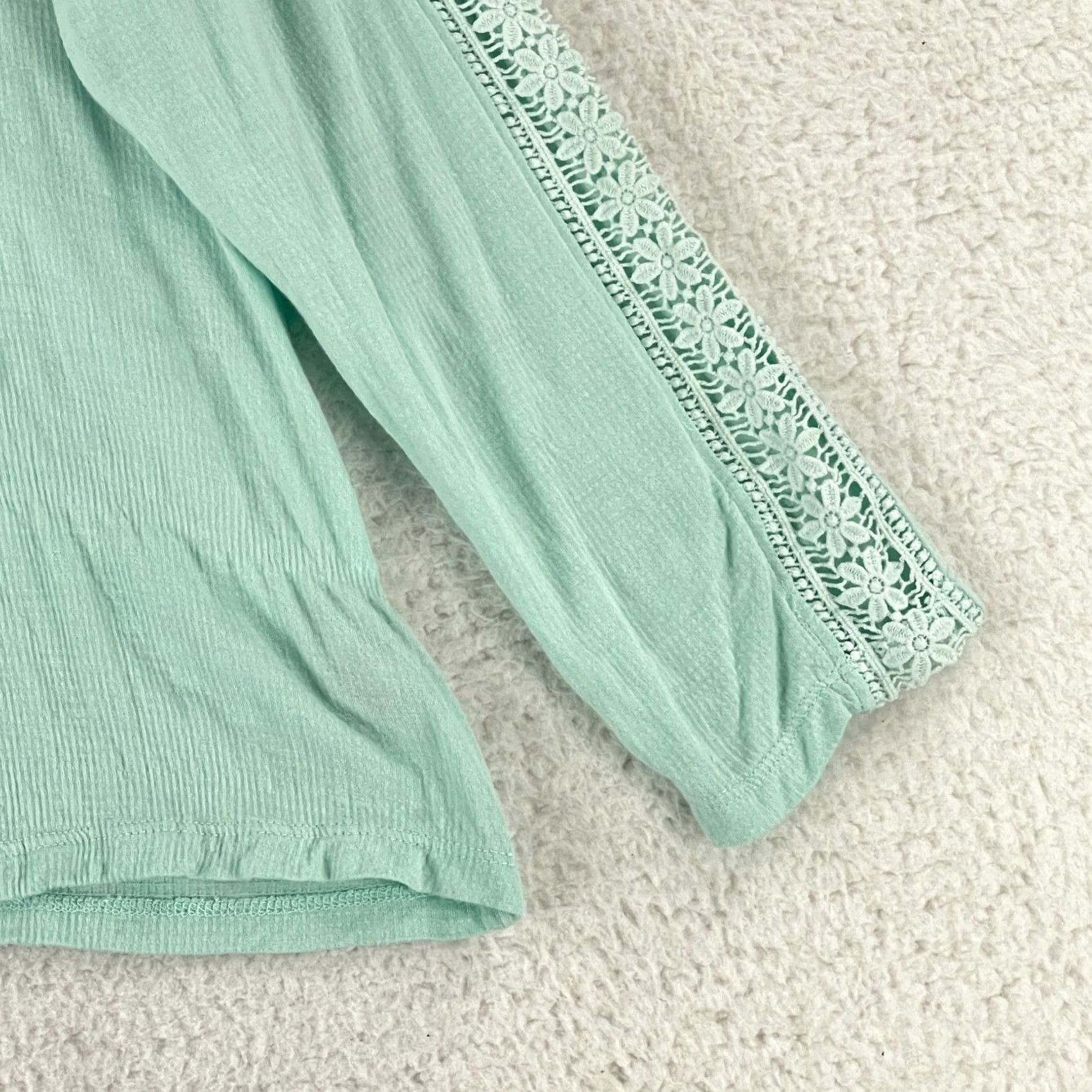 Soft Surroundings Soft Surroundings Ceclia Embroidered Shirt Womens PM Green Long Sleeve Shirt Size M / US 6-8 / IT 42-44 - 5 Thumbnail