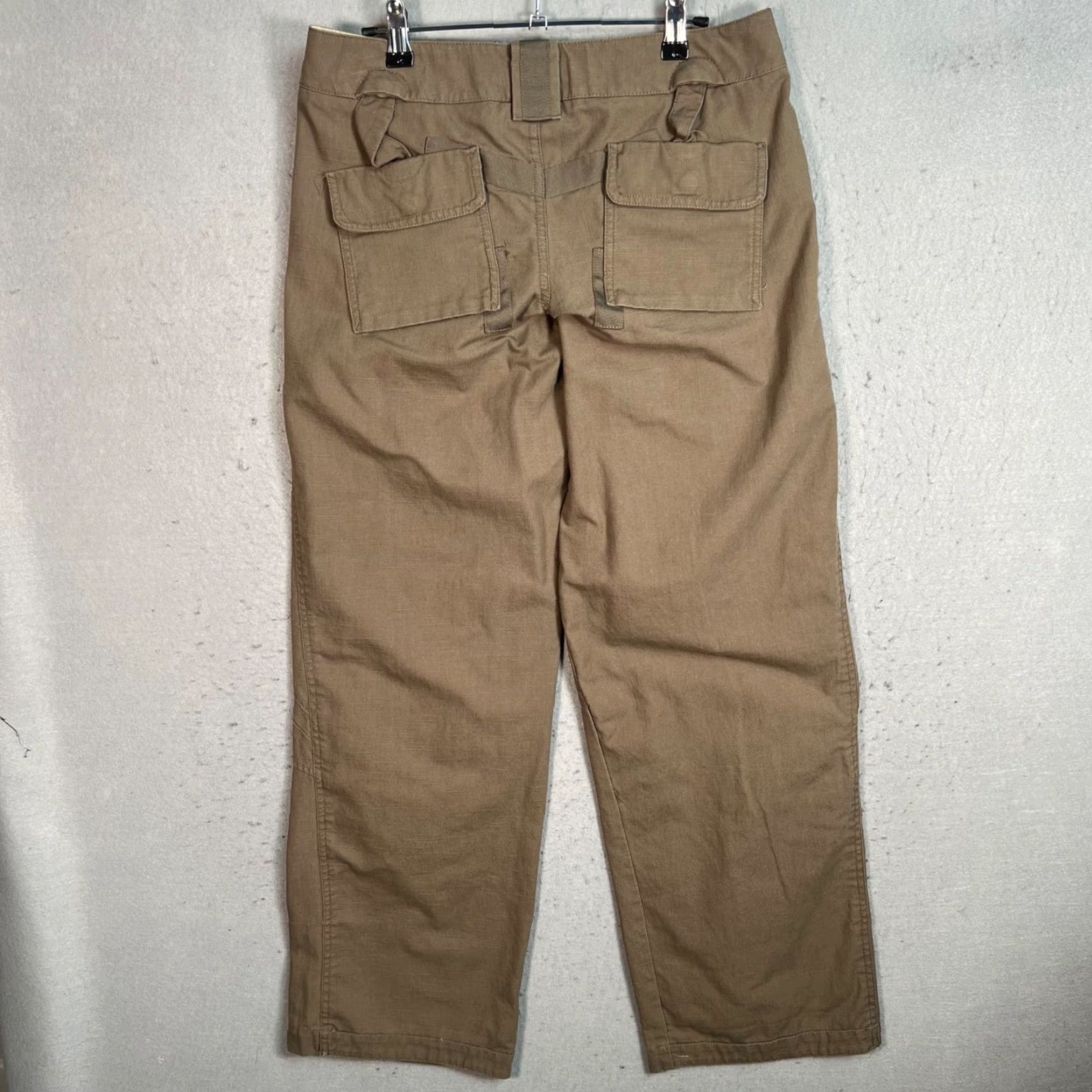 Nike Nike ACG Pants Womens 8 Khaki Cargo Organic Cotton Blend Outdoor Size 30" / US 8 / IT 44 - 2 Thumbnail