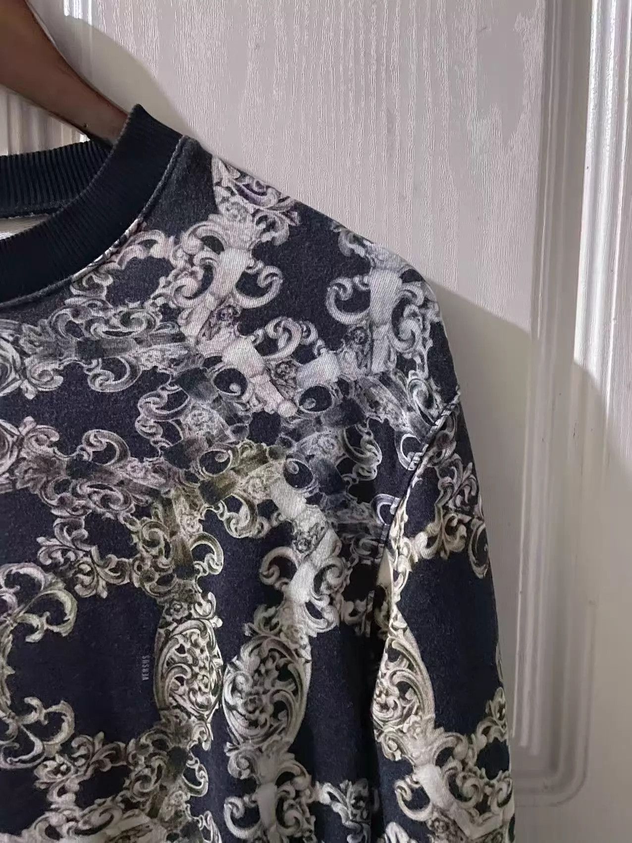 Versace Versace Runway Full Baroque Print Hoodie S Size US S / EU 44-46 / 1 - 5 Thumbnail