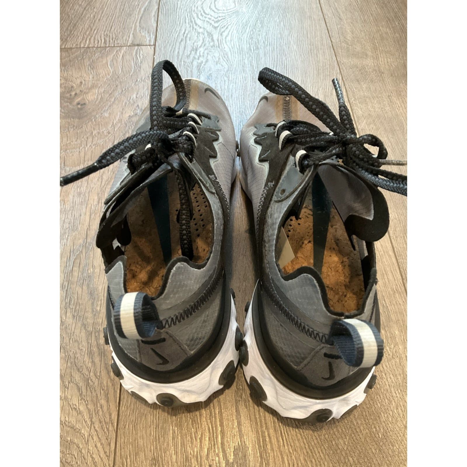 Nike VINTAGE Nike React Element 87 Anthracite Men Shoes 5 Black White Bone Mens Nike React Sneakers 2018 Size US 5 / EU 37 - 7 Thumbnail
