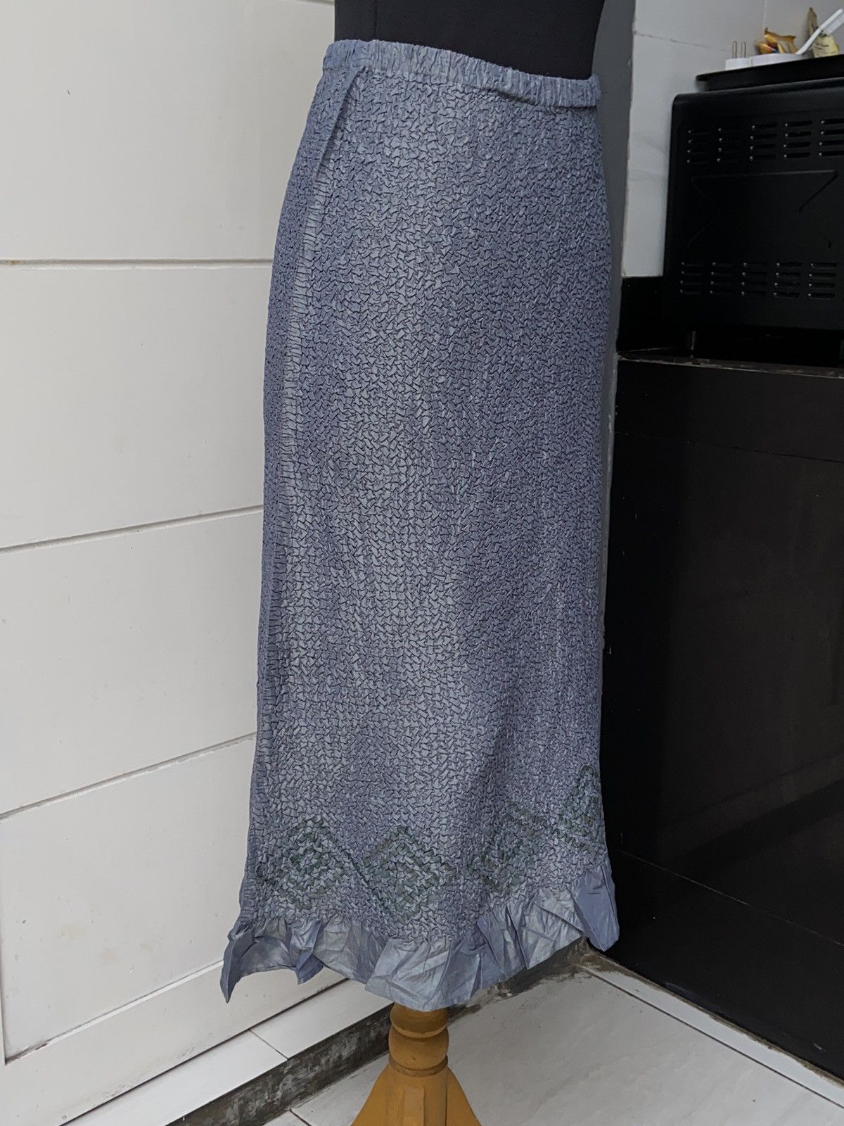 Japanese Brand PEPLUM By YOSHIKI HISHUNUMA Wrinkle Pleats Skirt Size 23" - 2 Thumbnail