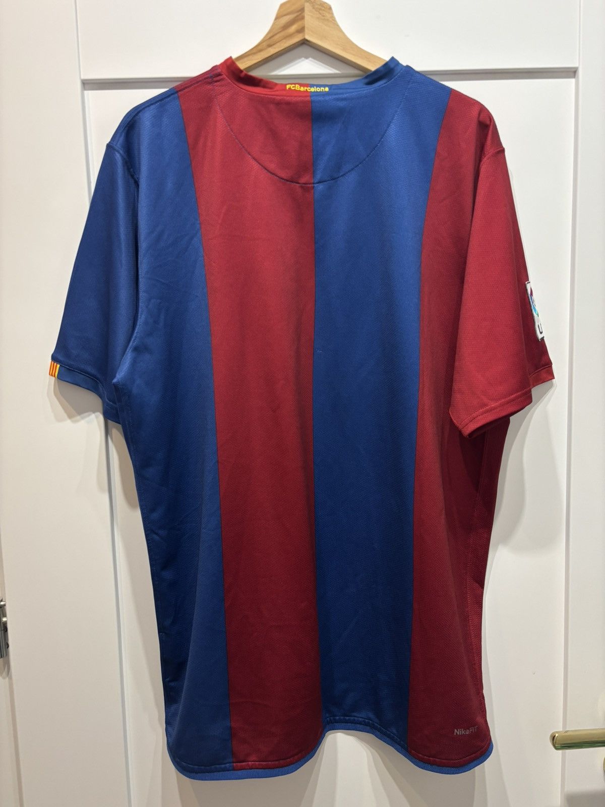 Nike Nike FC Barcelona 06/07 Home Kit soccerjersey footballjerse Size US XL / EU 56 / 4 - 5 Thumbnail