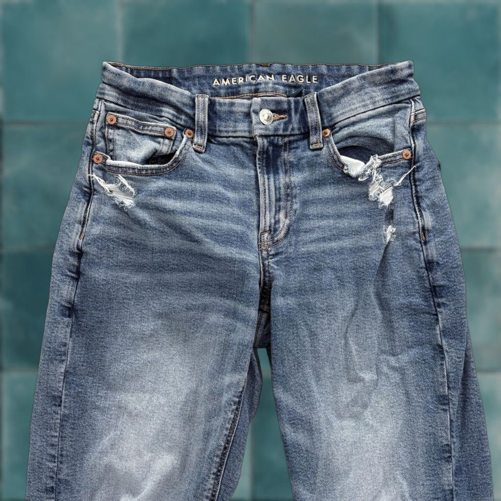 American Eagle Outfitters American Eagle Outfitters Jeans Womens 2 Blue Medium Wash Distressed Stretch Straight 5-Pocket Denim Mid Rise Zip 30in Inseam Size 26" / US 2 / IT 38 - 1 Thumbnail