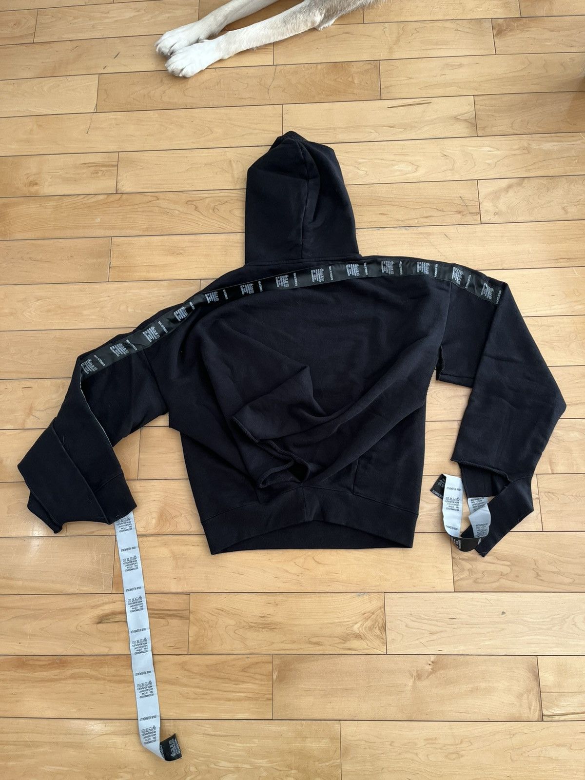 Vetements NWT - Vetements Demna Era Washtag Strips Hoodie Size US M / EU 48-50 / 2 - 3 Thumbnail