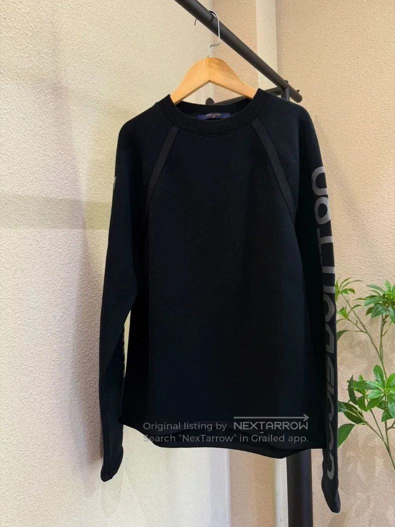 Louis Vuitton Louis Vuitton Black Reflective Logo Sweatshirt. Size US L / EU 52-54 / 3 - 1 Thumbnail