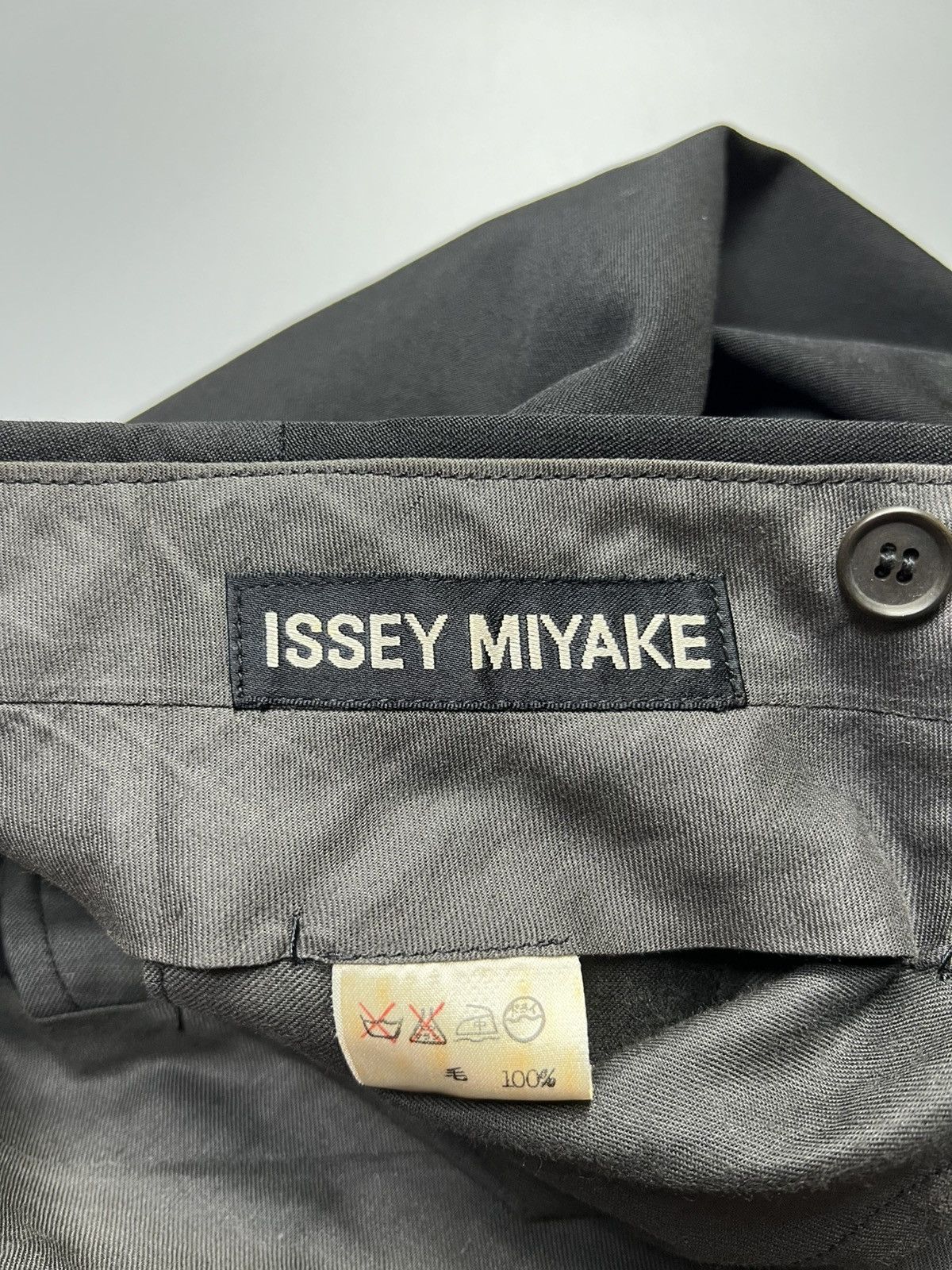 Issey Miyake Issey Miyake - 90s Adjustable High Waist Trousers - Pants Size US 30 / EU 46 - 10 Thumbnail