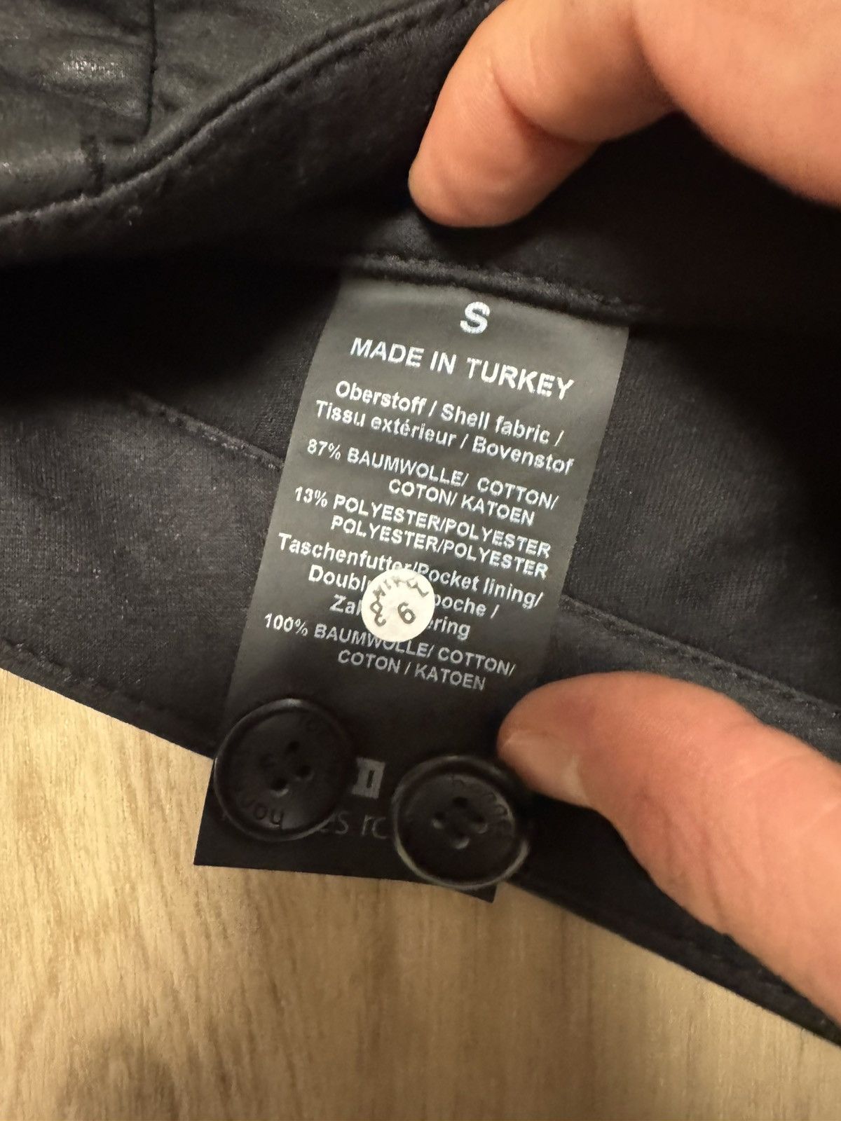 hannes roether Hannes Roether Coated Black Trousers – Size 34 US Size US 34 / EU 50 - 6 Thumbnail