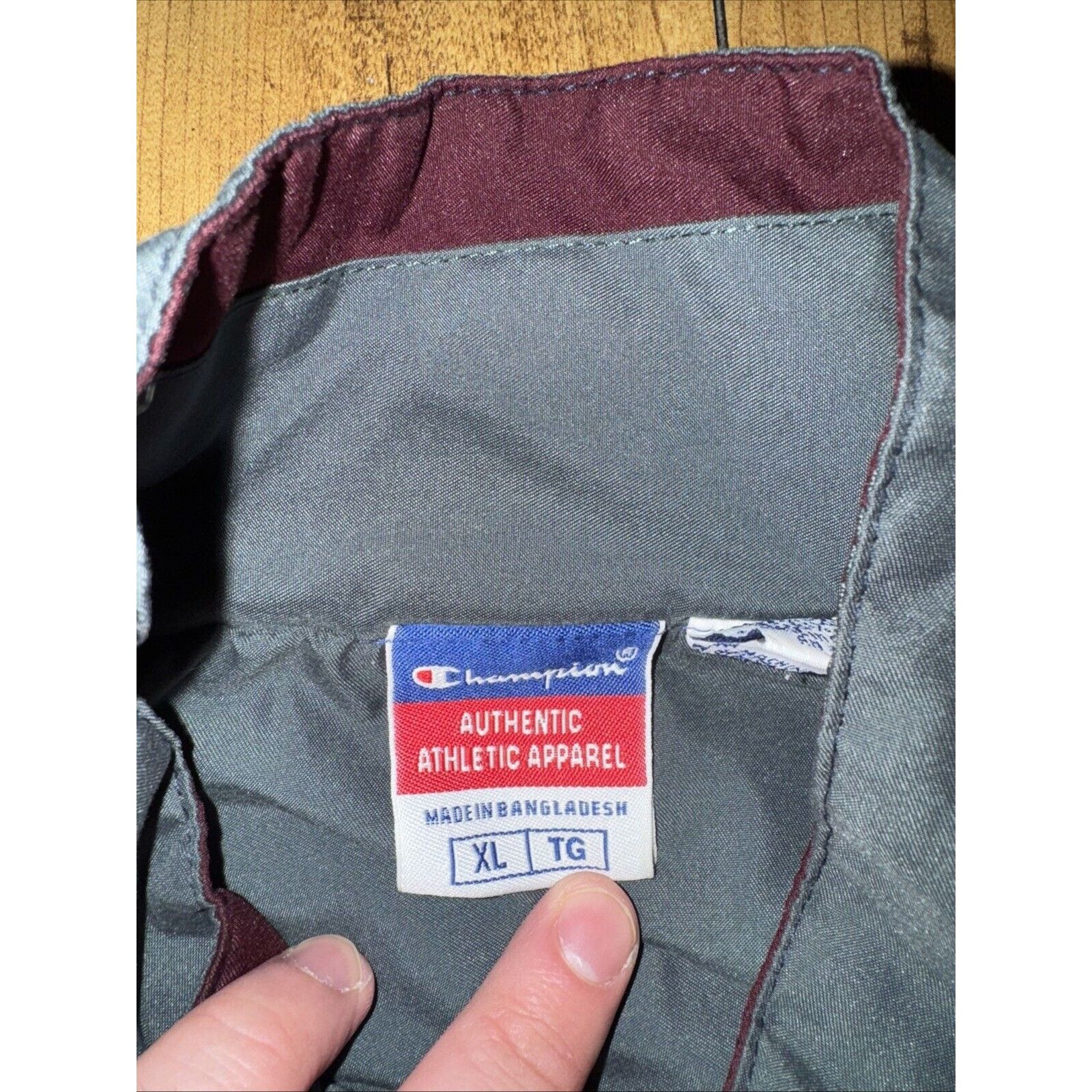 Champion × Vintage Vintage Champion Full Zip Collard Windbreaker XL 27x25 Size US XL / EU 56 / 4 - 2 Thumbnail