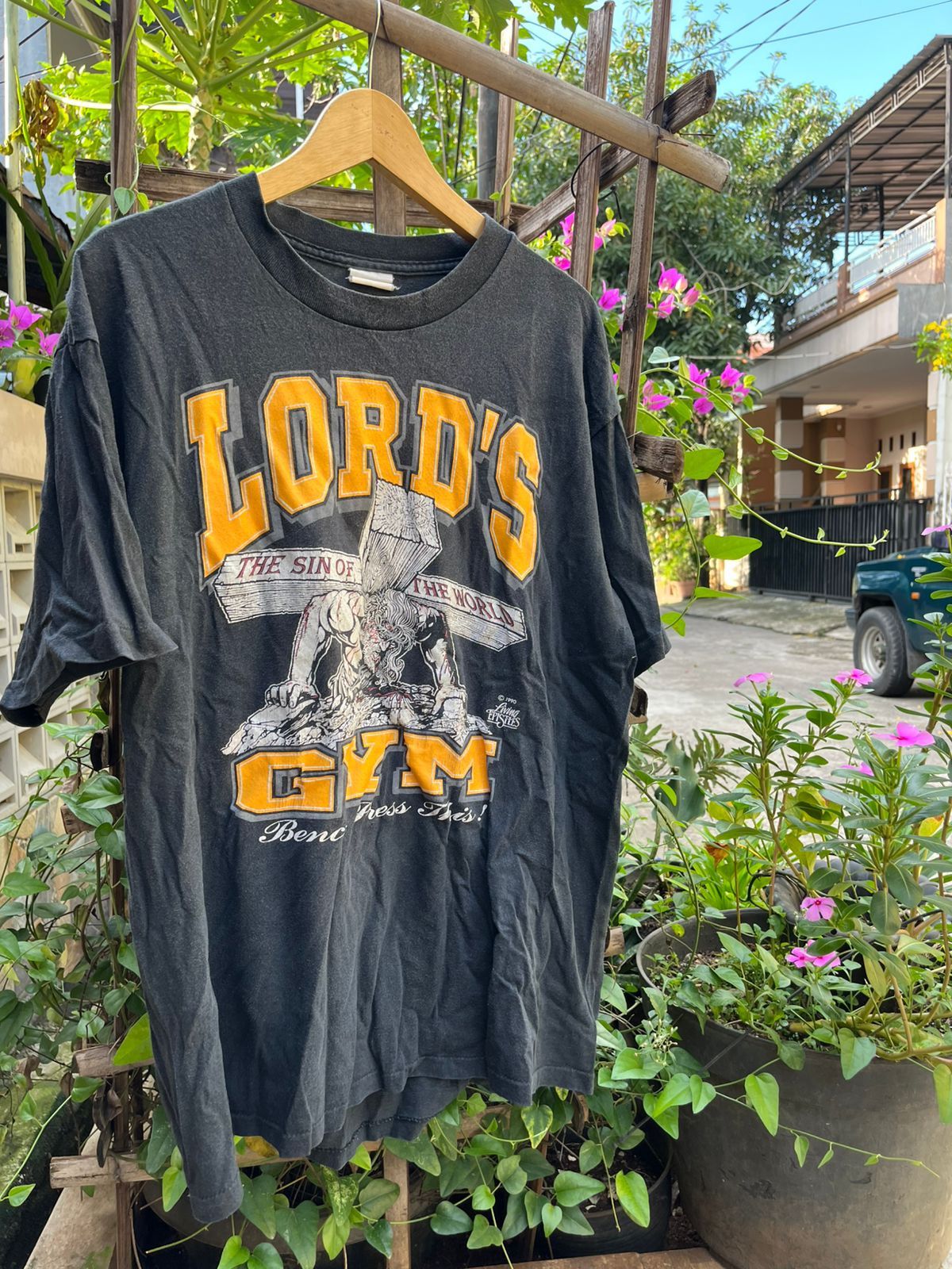 Vintage vintage jesustee 90 lords gym living epistles tag tee tshirt Size US XL / EU 56 / 4 - 1 Thumbnail