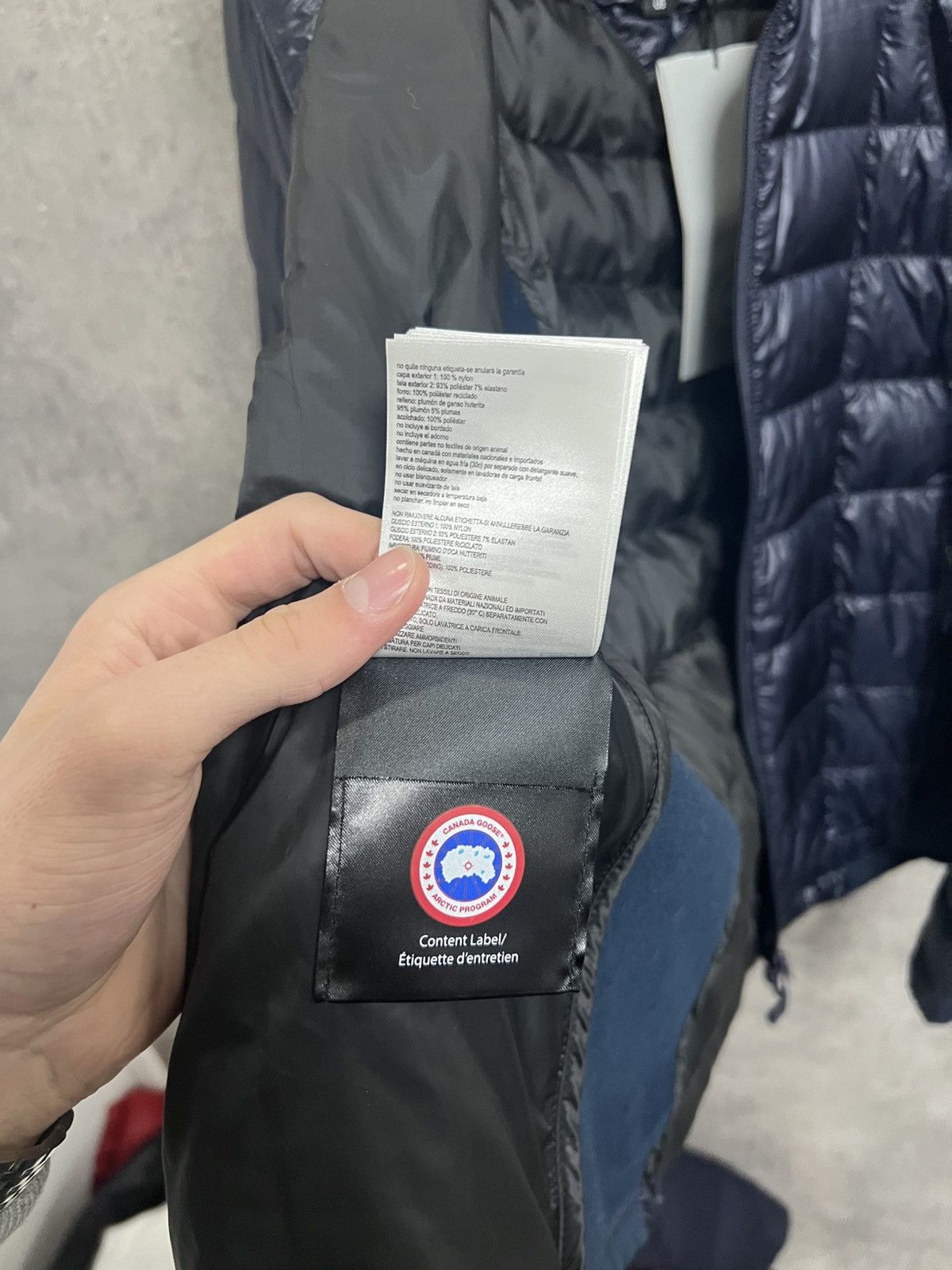 Canada Goose CANADA GOOSE Lite Down Puffer Jacket Size US L / EU 52-54 / 3 - 14 Thumbnail
