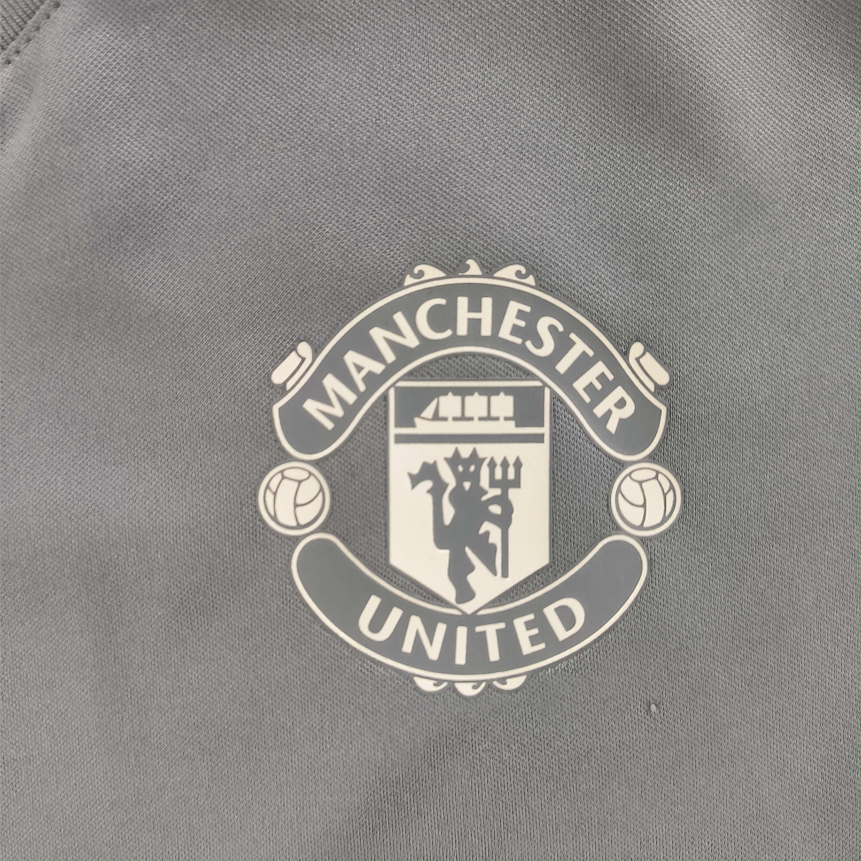 Adidas Manchester United 2017-18 Adidas training football jersey M Size US M / EU 48-50 / 2 - 4 Thumbnail