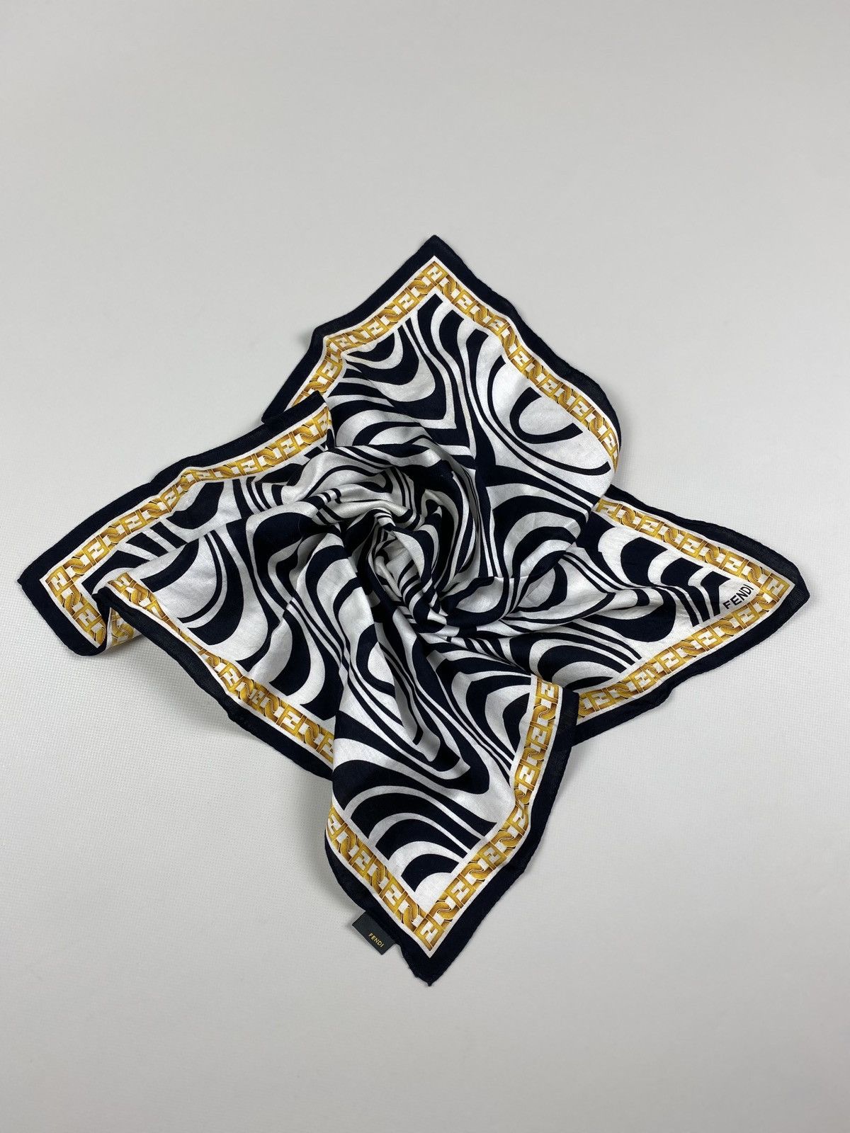 Fendi Fendi FF handkerchief monogram scarf Size ONE SIZE - 7 Thumbnail