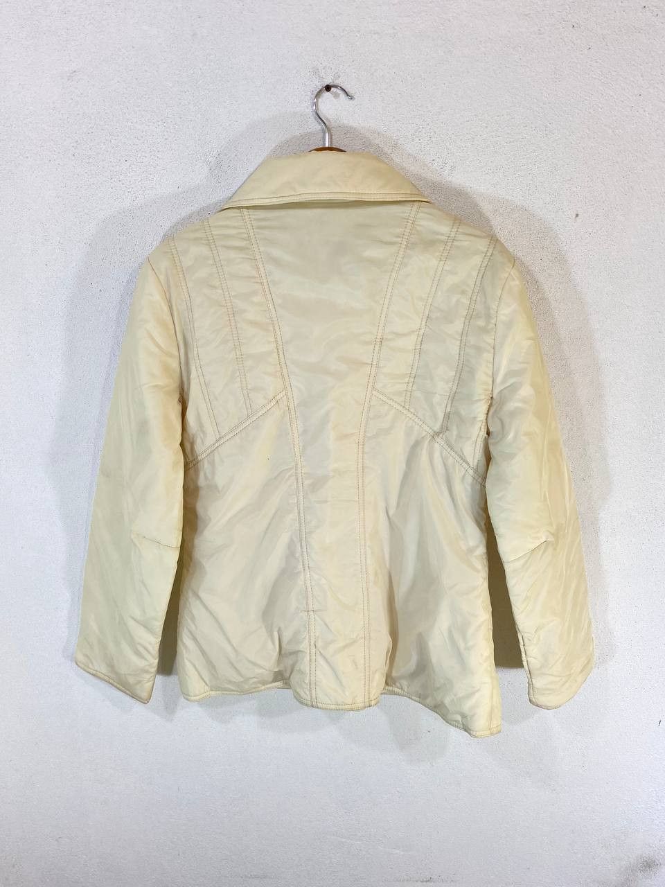 Vintage vintage white stag skiwear retro puffer jacket nice design Size US L / EU 52-54 / 3 - 8 Thumbnail