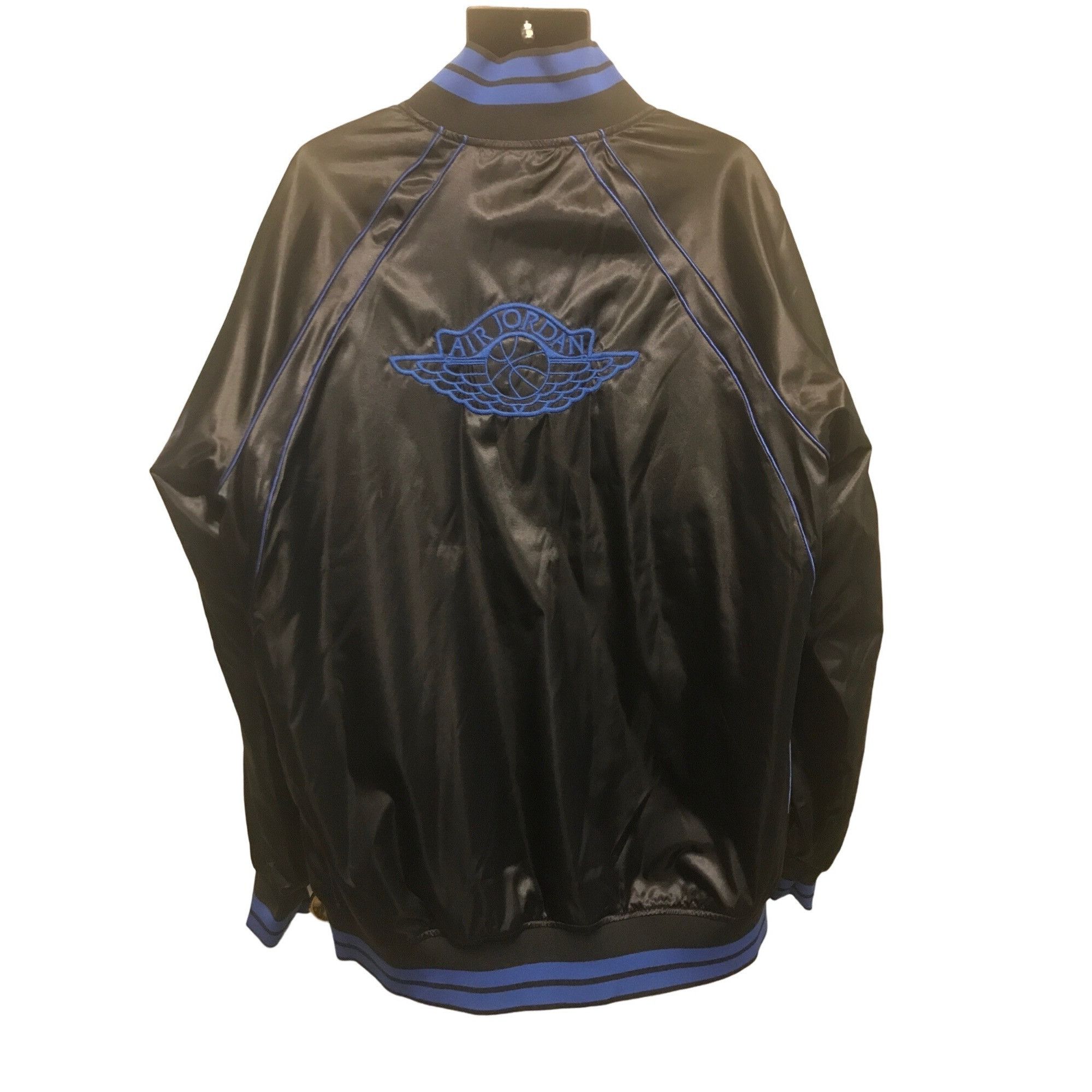 Jordan Brand Air Jordan 1 Wings Retro Royal Authentic Black Satin Jacket Size US XXL / EU 58 / 5 - 2 Thumbnail