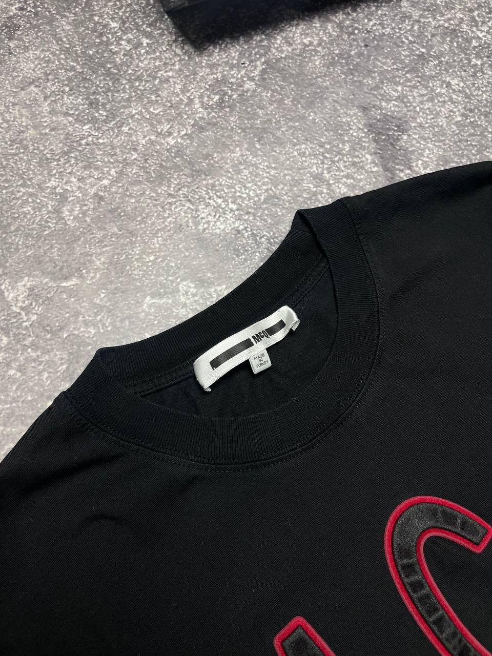 Alexander McQueen Vintage Alexander McQueen MCQ Luxury Logo Avant Garde Tee Size US XS / EU 42 / 0 - 3 Thumbnail