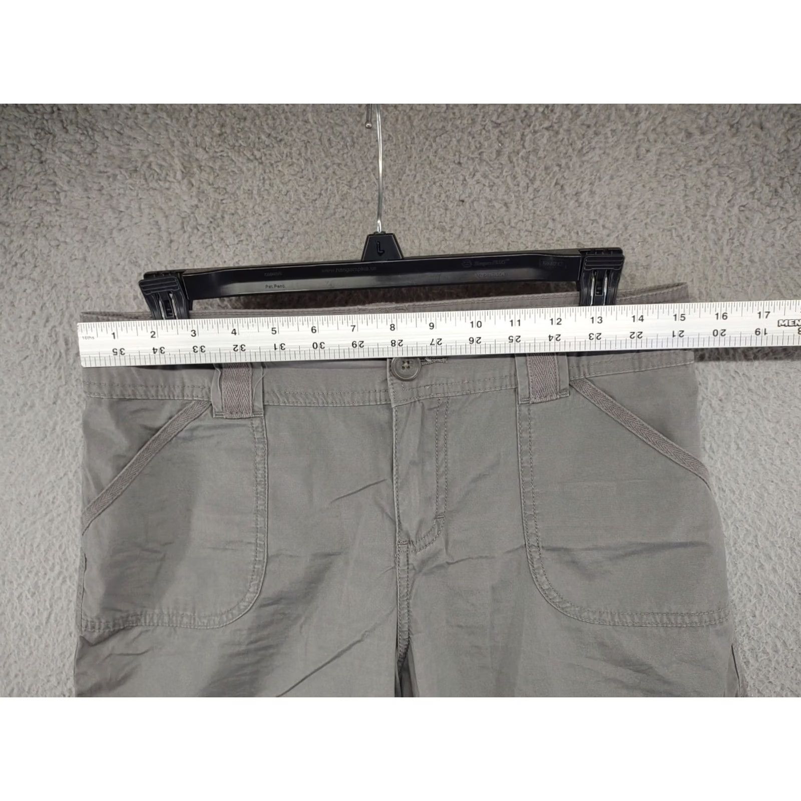 Vintage Cabela's Casuals Capri Cargo Style Pants Women Size 4 Gray Cotton Capris Outdoor Outdoor Clothing Womens Capris Size 27" / US 4 / IT 40 - 5 Thumbnail