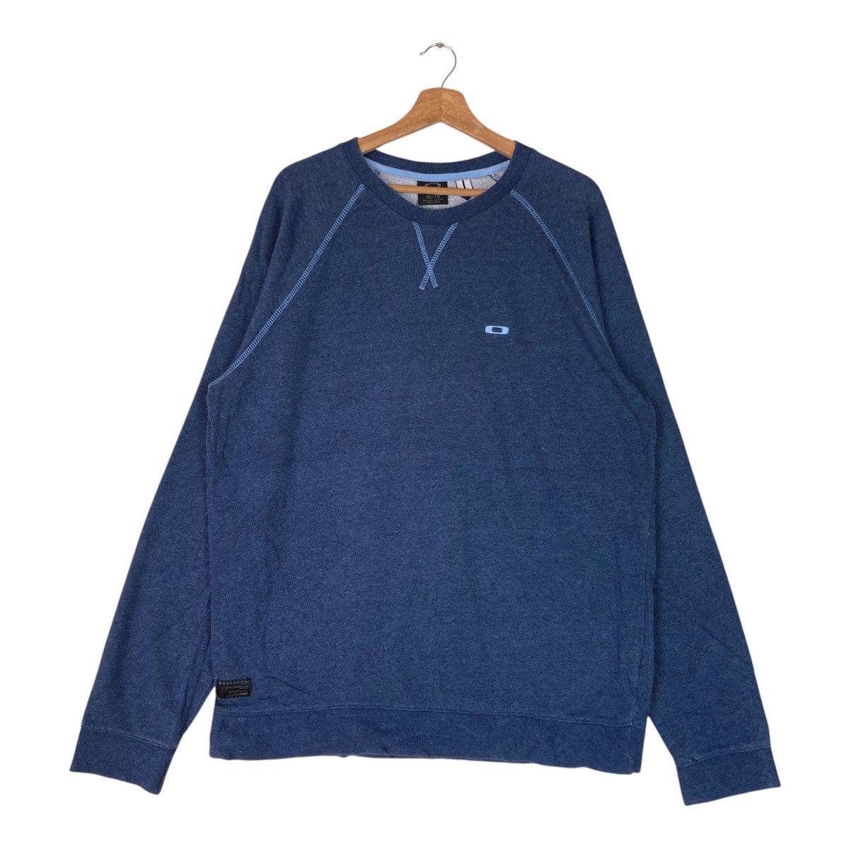 Oakley Vintage Oakley Pullover Jumper Sweatshirt Size US XL / EU 56 / 4 - 1 Thumbnail