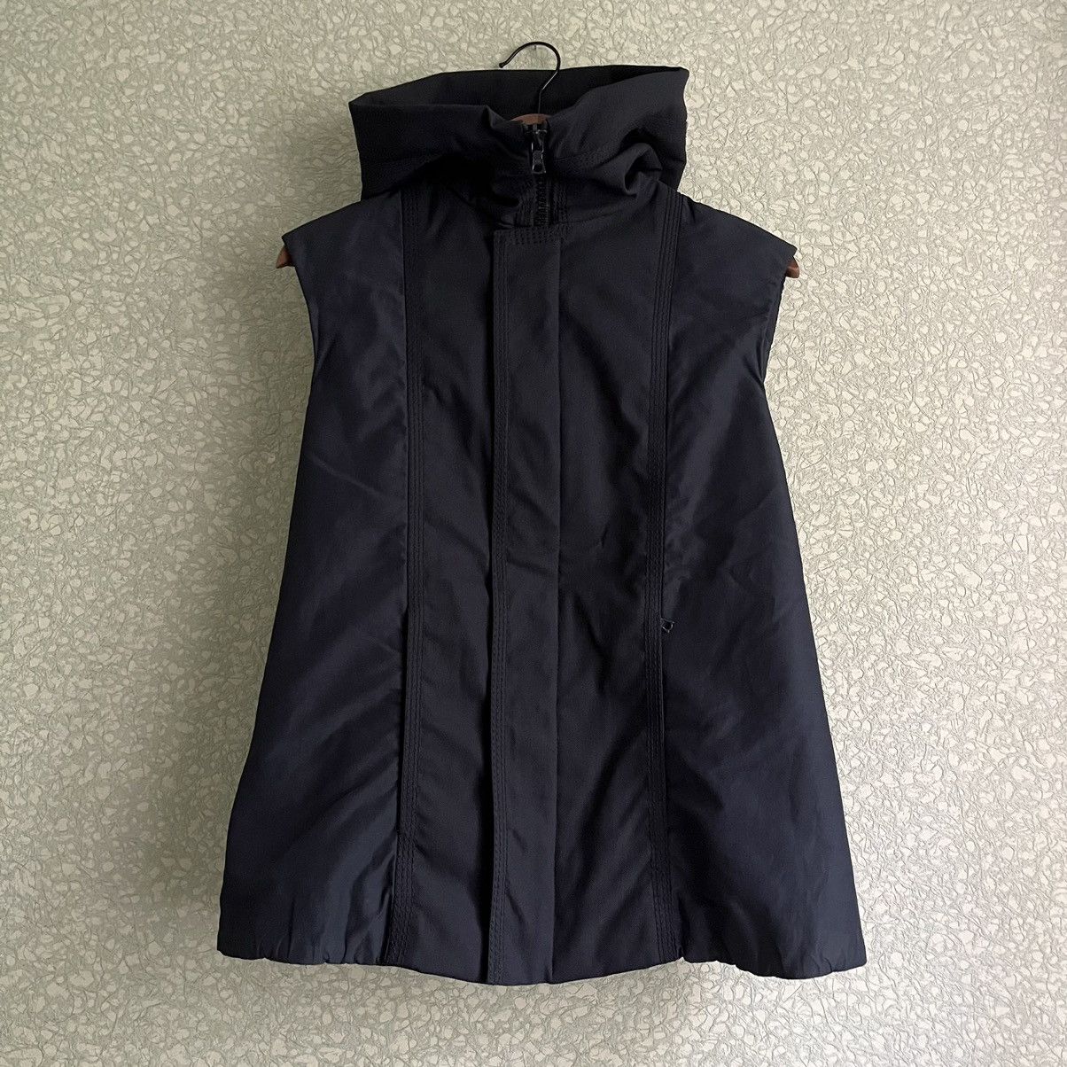 Burberry Prorsum Menichetti AW05 Hooded Vest Size US S / EU 44-46 / 1 - 1 Thumbnail