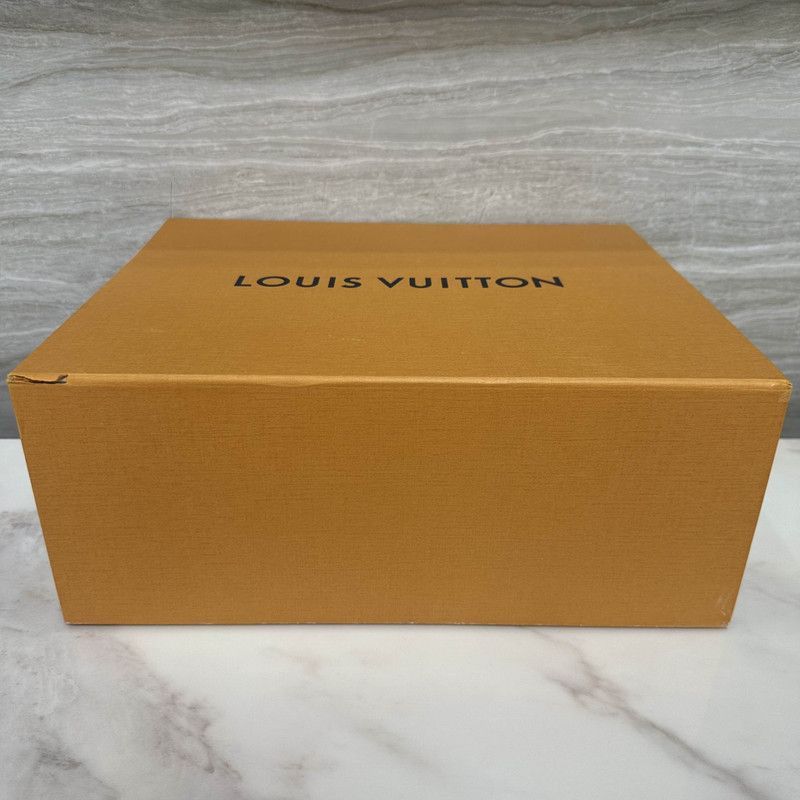 Louis Vuitton Louis Vuitton Trainer Maxi Low-Top Sneakers White Green -25 Size US 11 / EU 44 - 5 Thumbnail