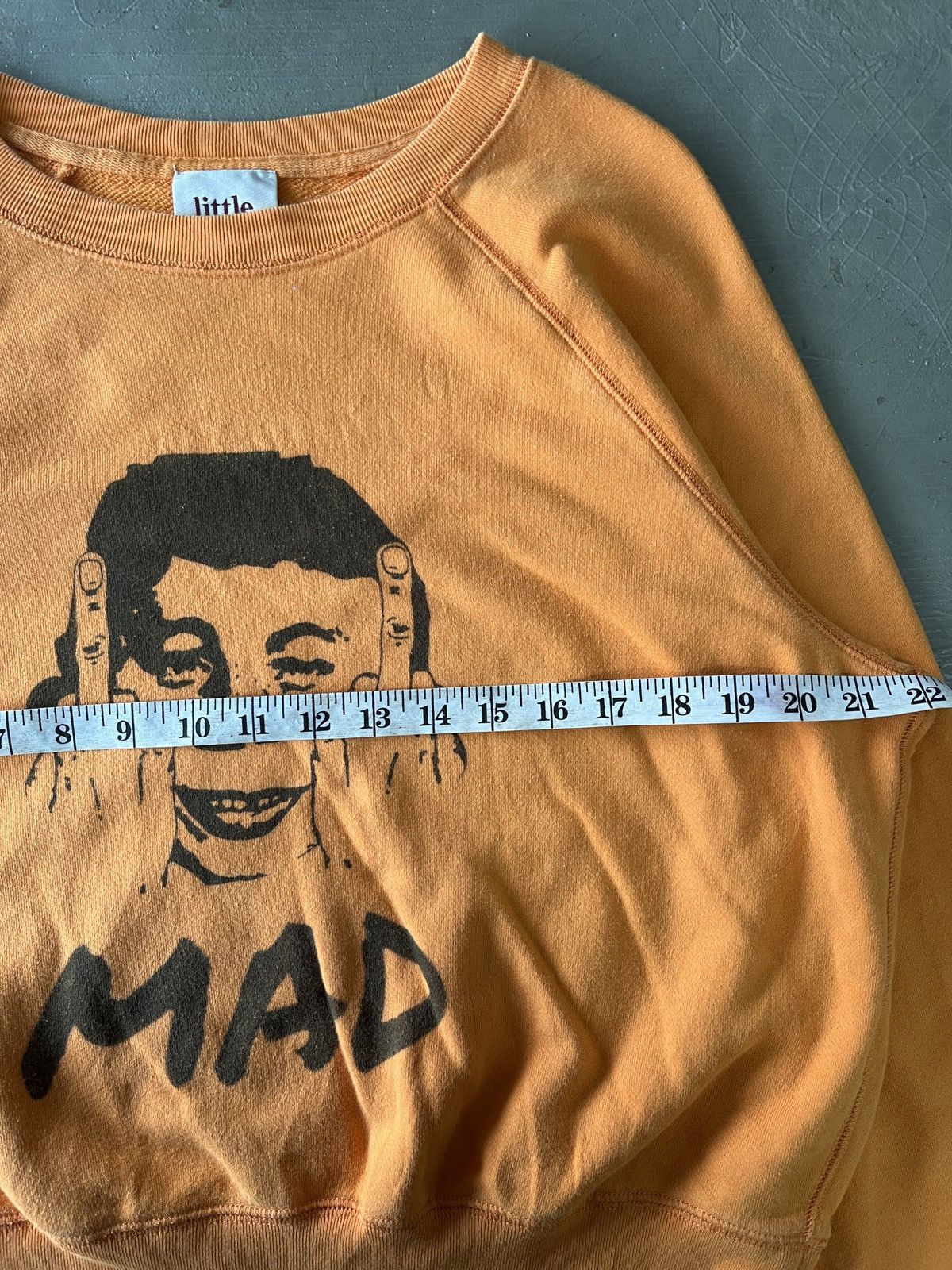 Vintage MAD Magazine Alfred E. Neuman Middle Finger Boxy Crewneck Size US M / EU 48-50 / 2 - 5 Thumbnail