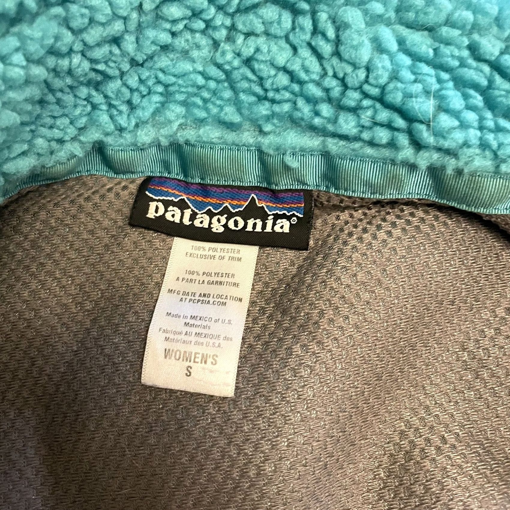 Patagonia Patagonia Retro-X Deep Pile Vest Womens S Aqua Solid Zip Vest Retro X Size S / US 4 / IT 40 - 5 Thumbnail