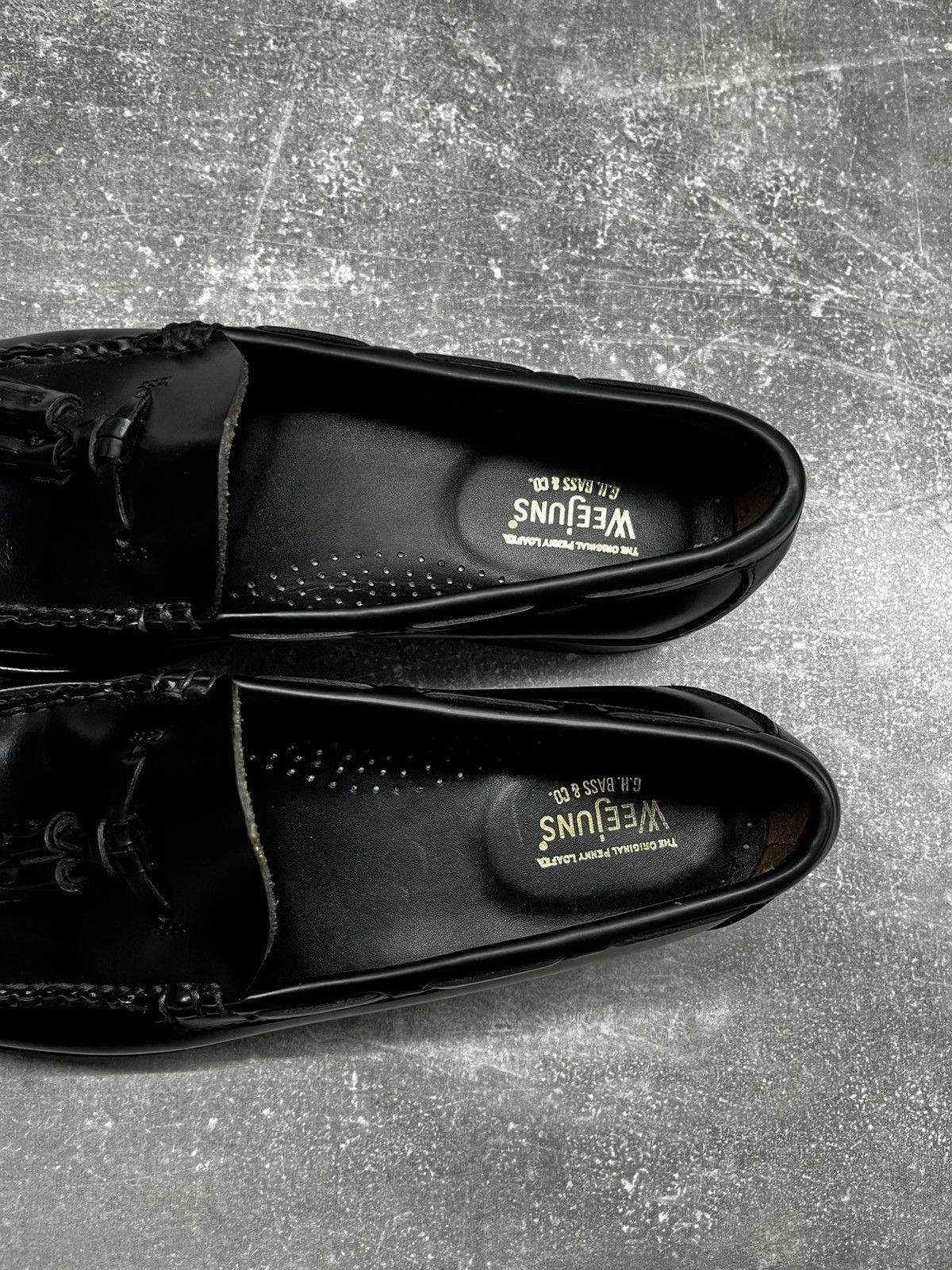 Other WEEJUN HERITAGE LARKIN TASSEL LOAFERS BLACK Size US 9 / EU 42 - 7 Thumbnail