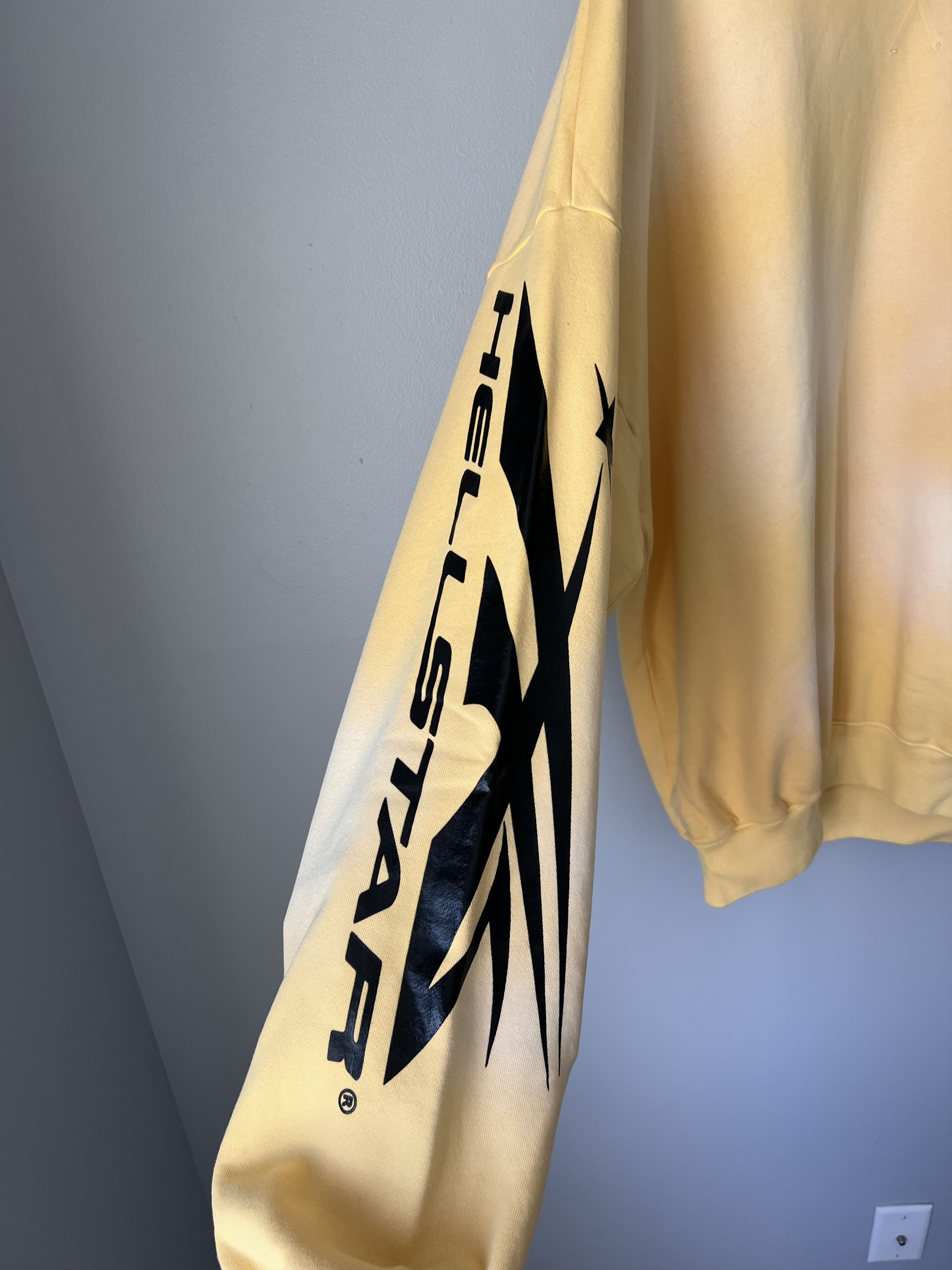 HELLSTAR Hellstar Sports Crewneck Sweatshirt in Yellow Size US XL / EU 56 / 4 - 6 Thumbnail