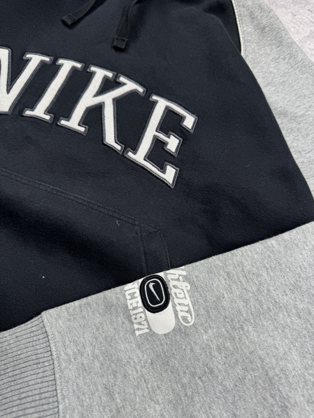 Nike × Vintage NIKE VINTAGE CENTER LOGO OVERSIZE BOXY HOODIE Size US M / EU 48-50 / 2 - 5 Thumbnail