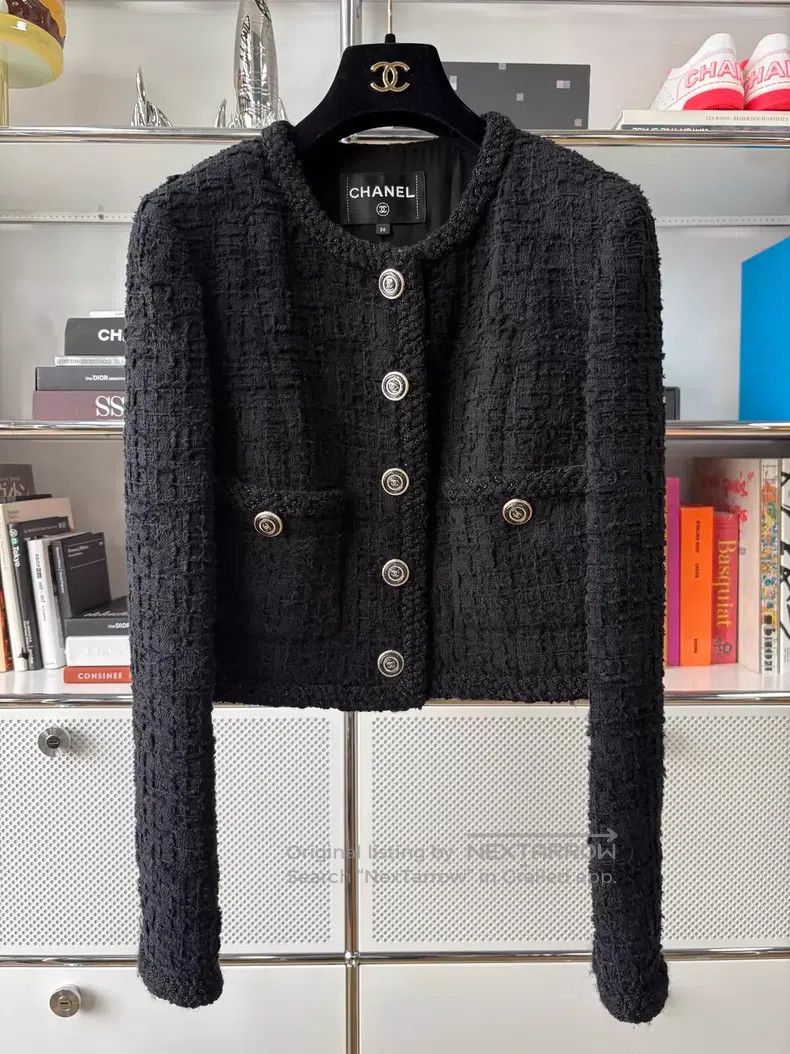 Chanel Chanel 20B autumn and winter preview series black tweed fi Size XS / US 0-2 / IT 36-38 - 1 Thumbnail