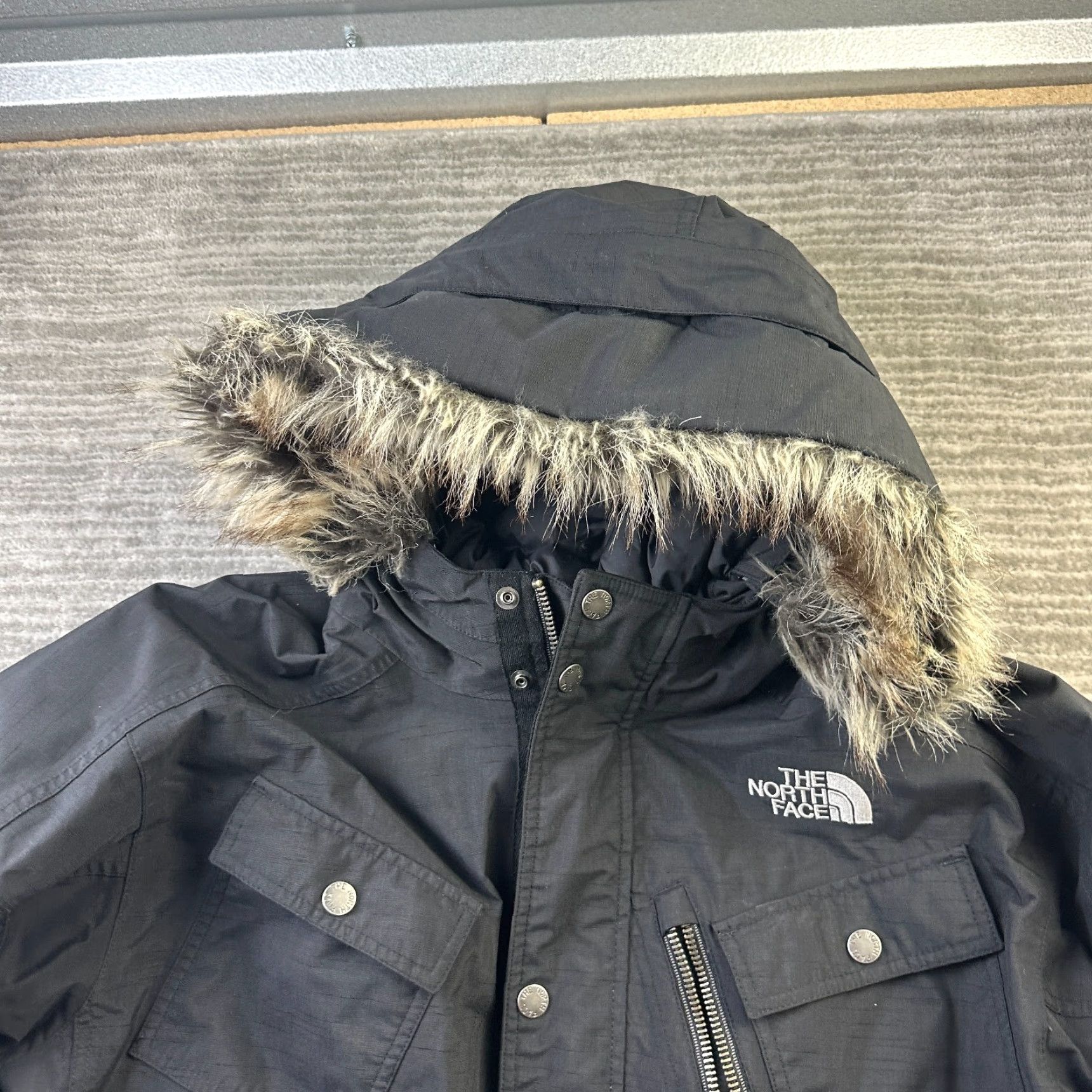 The North Face The North Face Jacket Mens XL Black Down Fill Gotham Faux Fur Y2K Puffer Coat Mid-Length Regular Insulated Full Zip Size US XL / EU 56 / 4 - 3 Thumbnail