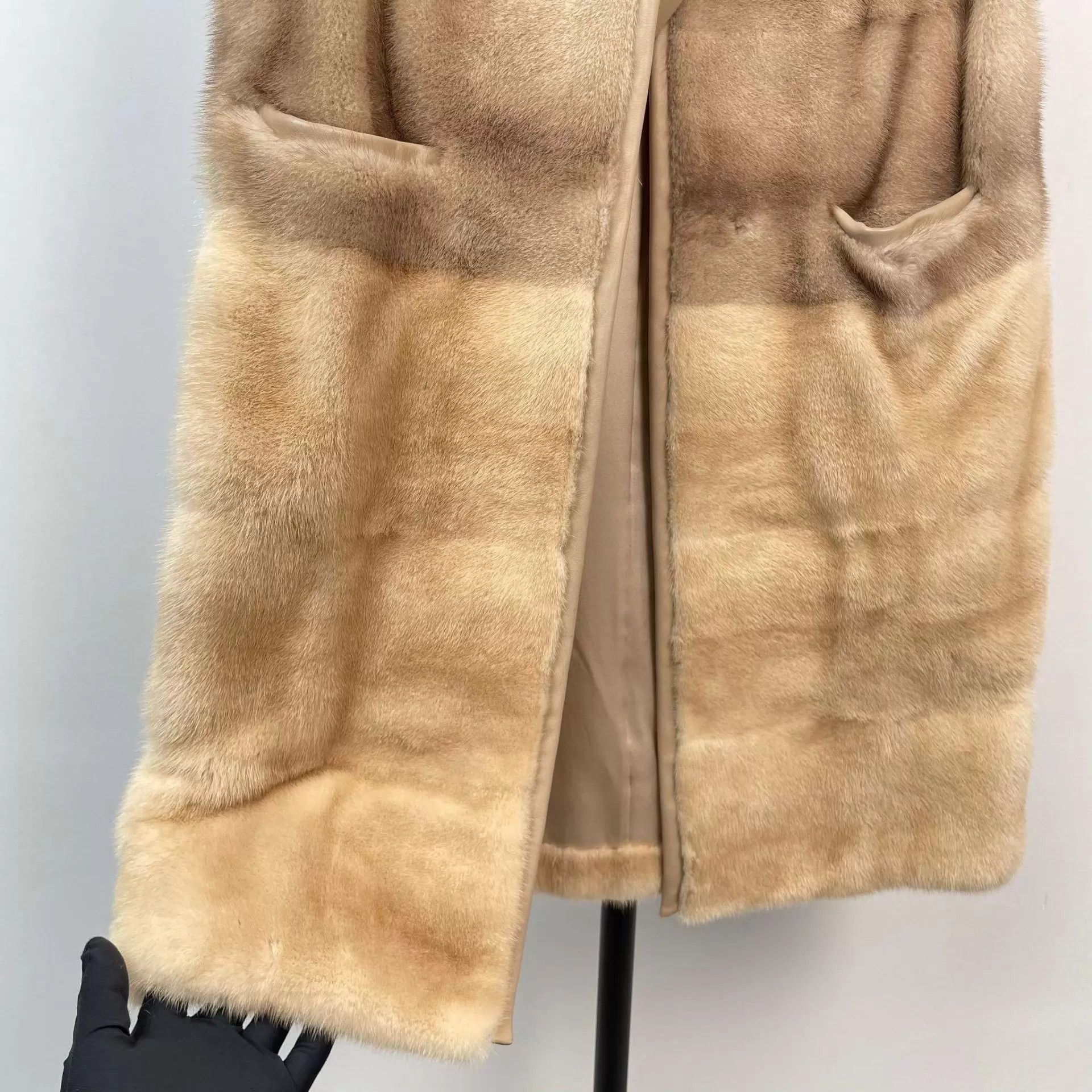 Dior Dior 95 new mink fur sleeveless coat 36 Size XS / US 0-2 / IT 36-38 - 9 Thumbnail