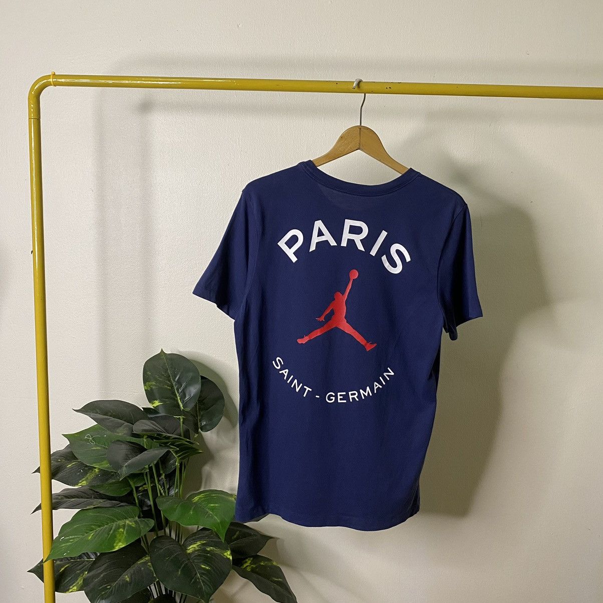 Jordan Brand Air Jordan x Paris Saint German PSG Tee Size US M / EU 48-50 / 2 - 1 Thumbnail