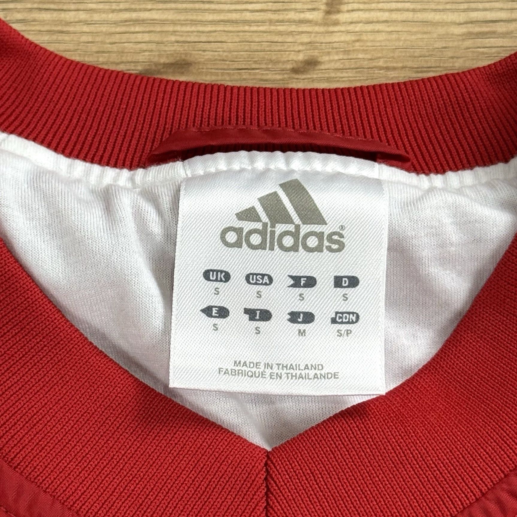Adidas VINTAGE Adidas Windbreaker Jacket Men S Red Nylon Lined NIU Huskies 90s Concert? Size US S / EU 44-46 / 1 - 2 Thumbnail
