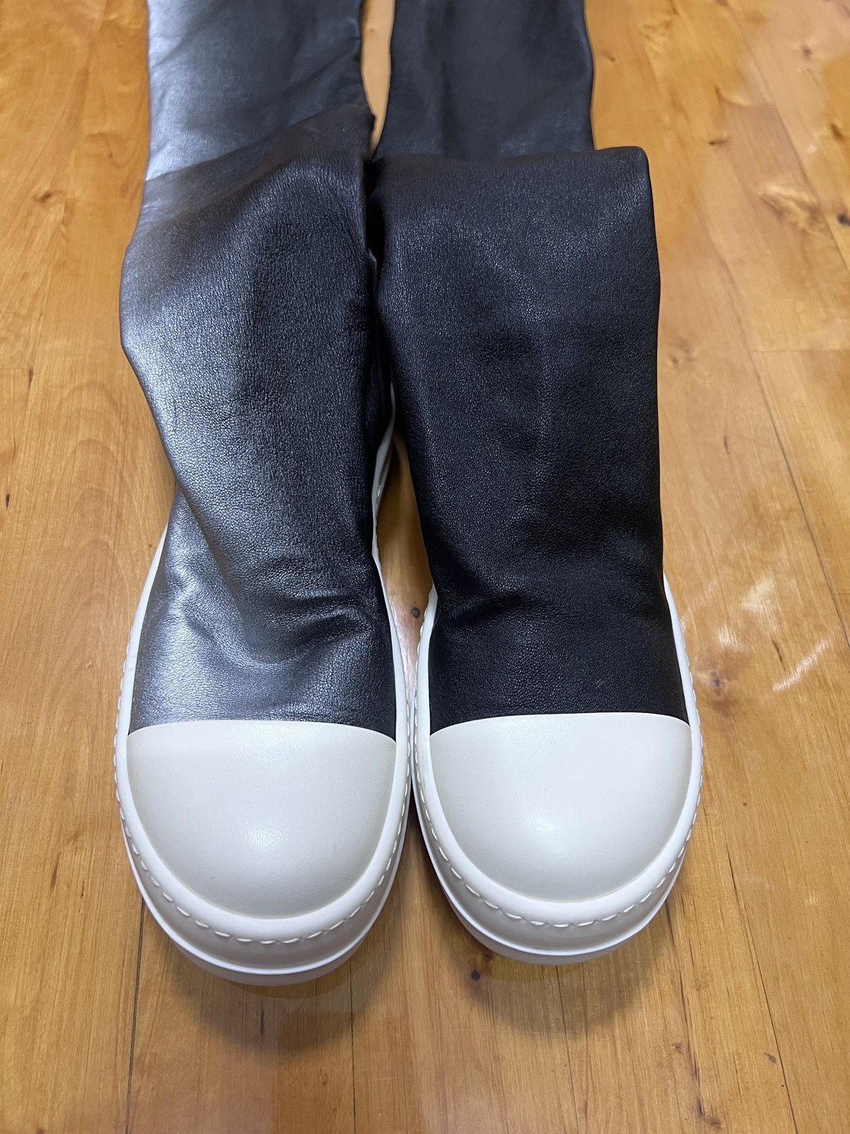 Rick Owens Rick owens mainline leather gradient thigh high stocking Size US 5 / IT 35 - 2 Thumbnail