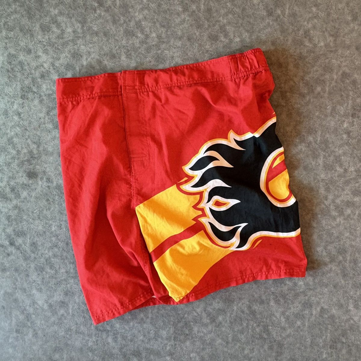 NHL Crazy Vintage NFL Calgary Flames shorts Size US 40 / EU 56 - 1 Thumbnail