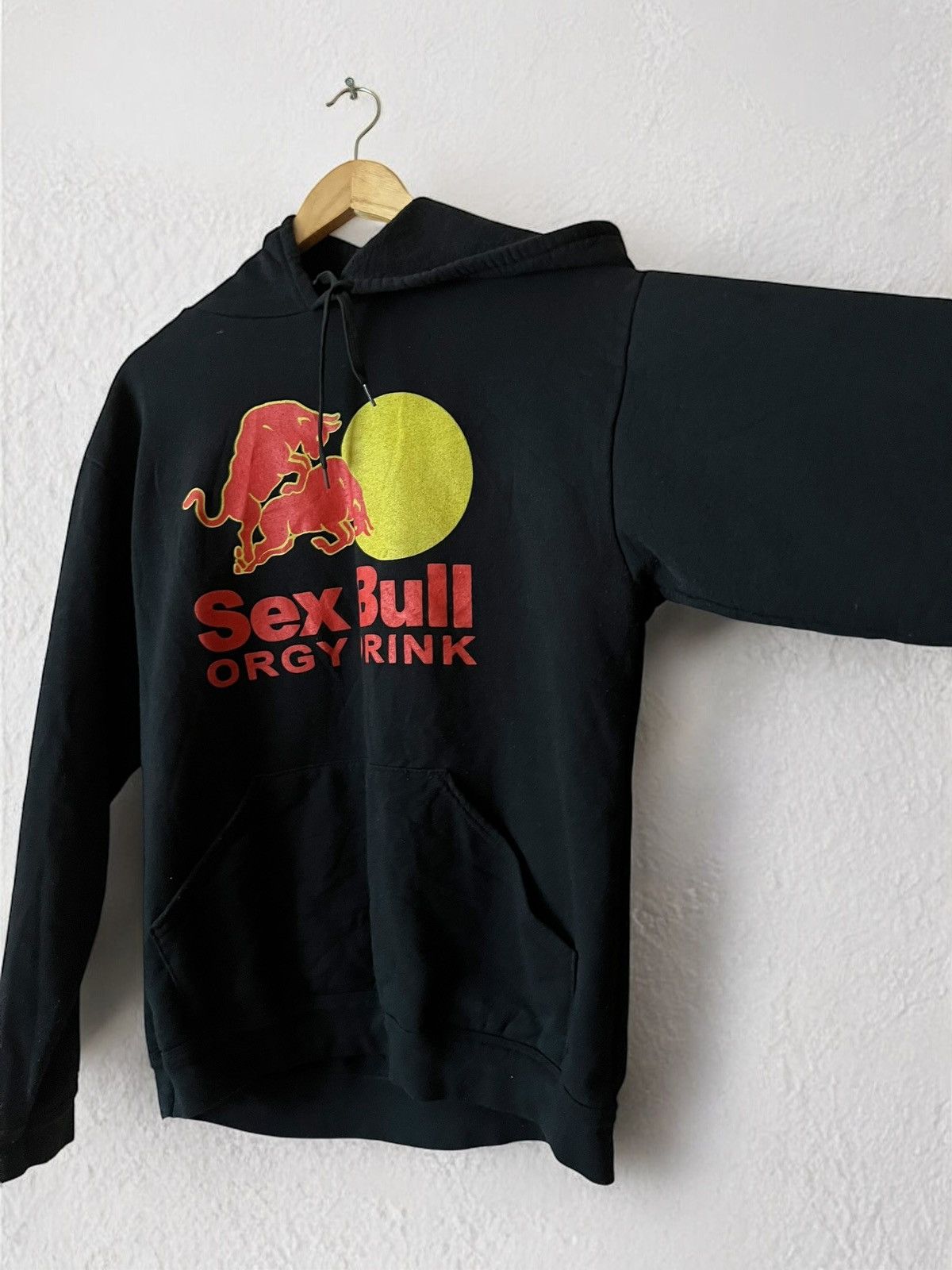Band Tees × Vintage SEX BULL ORGY DRINK VINTAGE HOODIE FUNNY HOODED RED LOGO Y2K Size US M / EU 48-50 / 2 - 4 Thumbnail