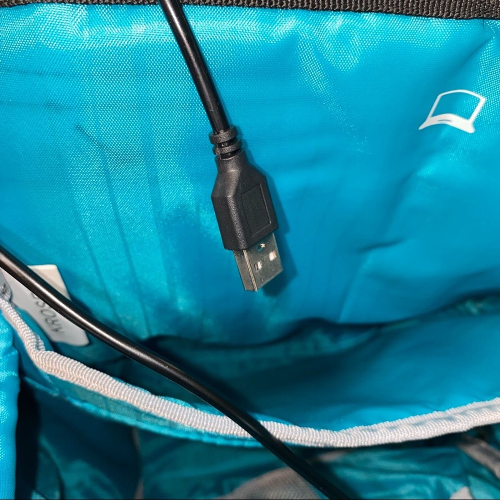 Other Kroser Laptop Backpack with charging cord black gold Size ONE SIZE - 9 Thumbnail