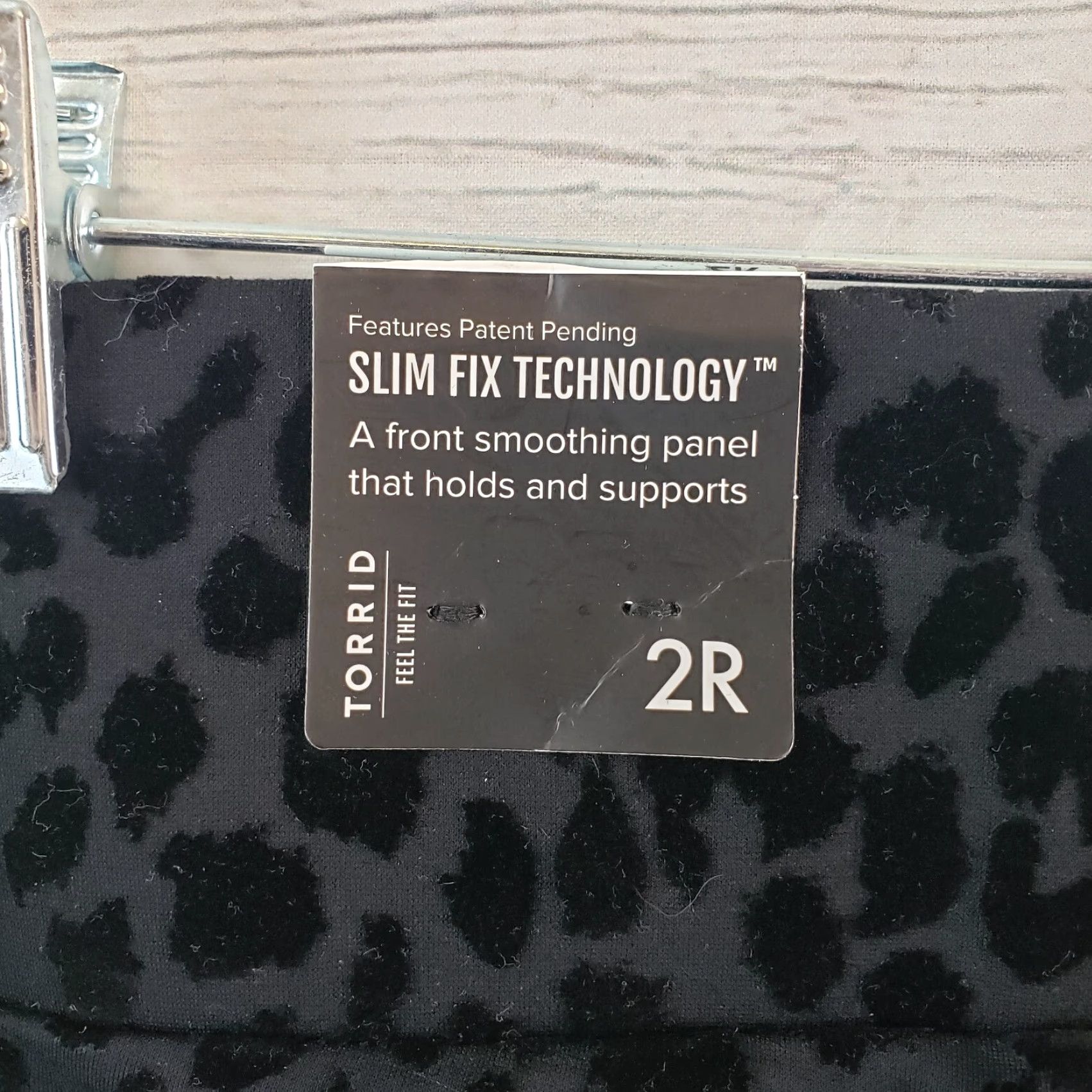 Torrid Torrid Womens Studio Ponte Flocked Leopard Pull On Pixie Pants Sz 2 Black Size 40" / US 18 - 6 Thumbnail