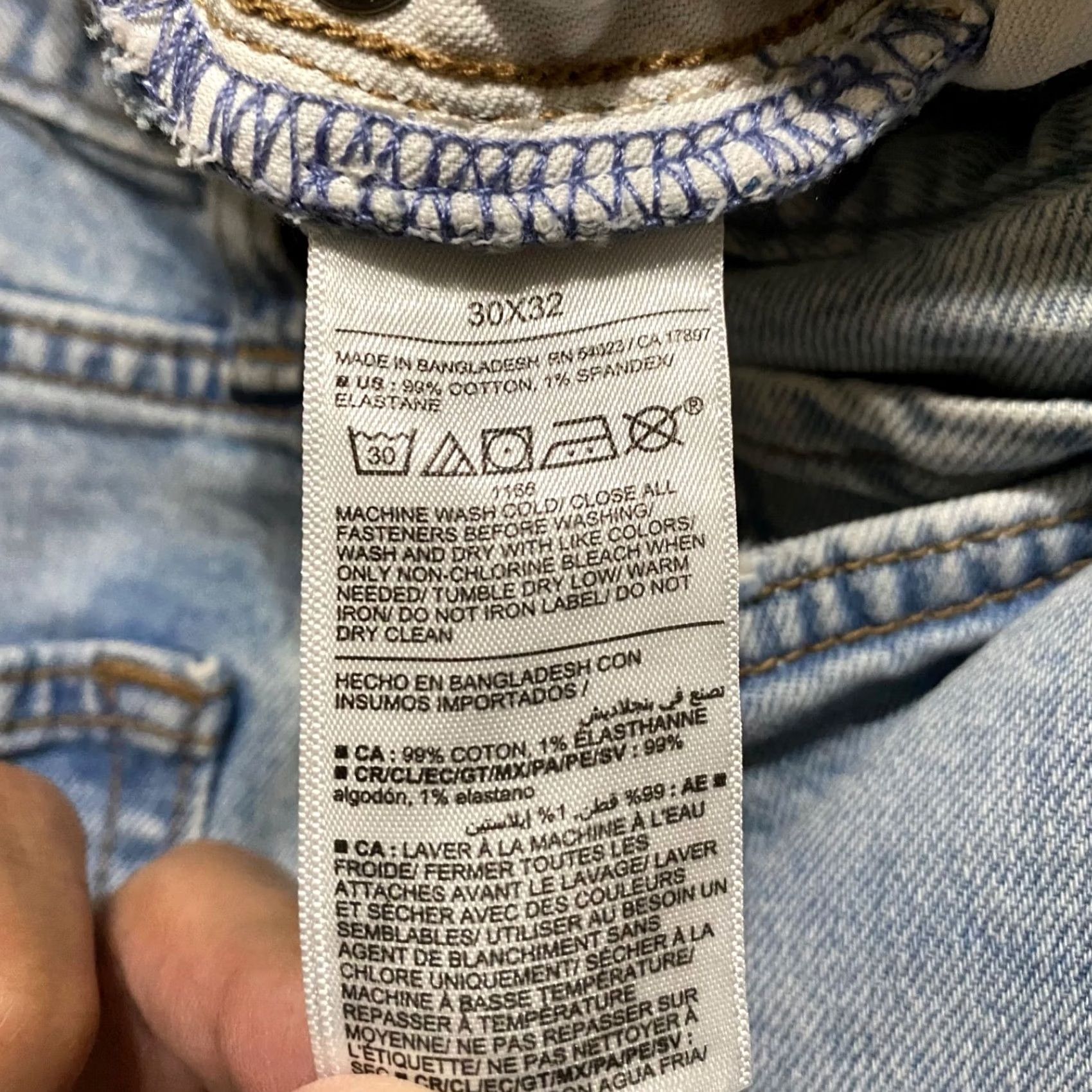 Old Navy Old Navy Jeans Blue Denim Medium Wash 30x32 Regular 5-Pocket Stretch Mid Rise Men's Jeans Size US 30 / EU 46 - 4 Thumbnail
