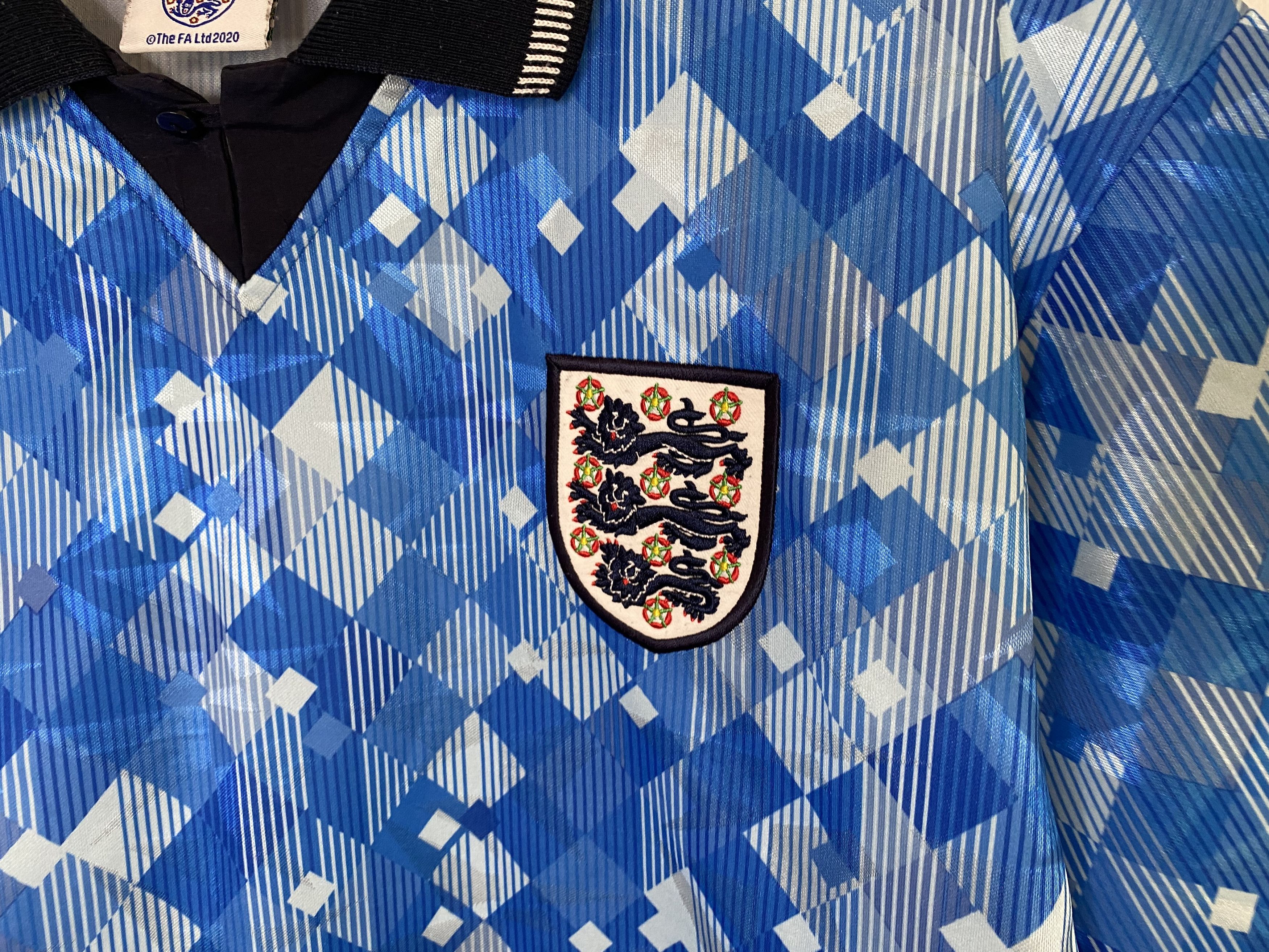 UEFA ENGLAND 90 THIRD RETRO REPLICAS FOOTBALL SHIRT SOCCER JERSEY Size US M / EU 48-50 / 2 - 3 Thumbnail