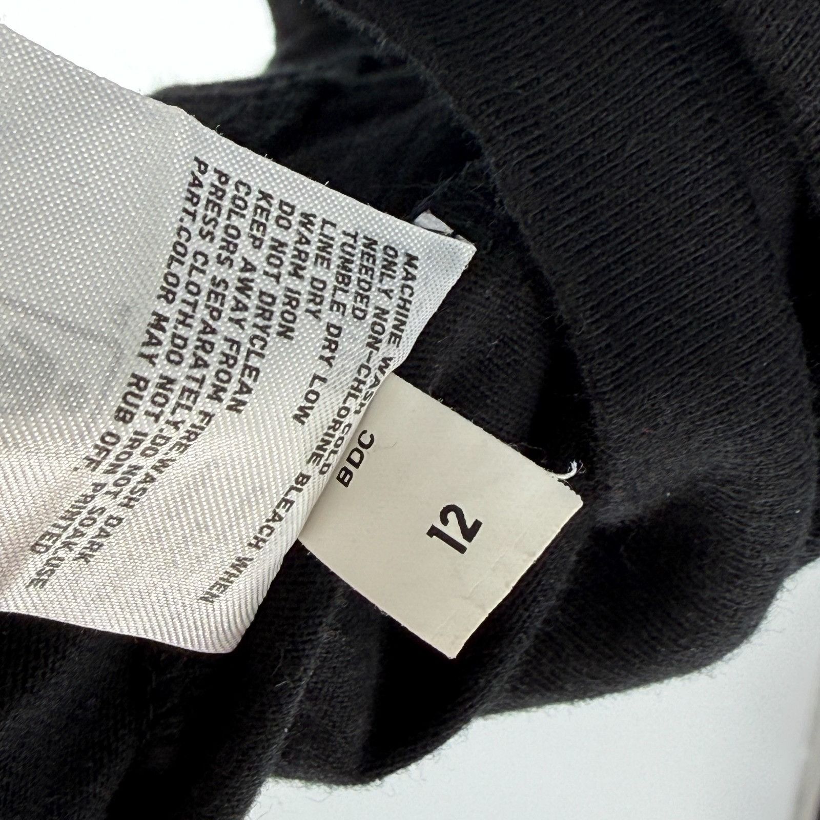 Uniqlo Uniqlo UT Skateboarder Let’s Hang Around And Be Cool T-Shirt Size US M / EU 48-50 / 2 - 6 Thumbnail