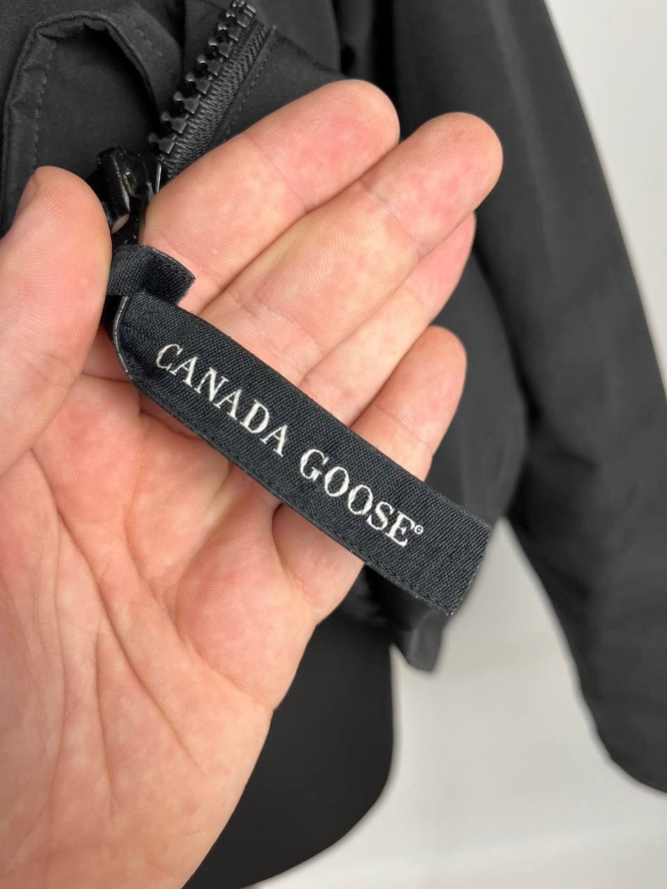 Canada Goose Canada Goose Women Black Down Jacket In USED CONDITION Size M / US 6-8 / IT 42-44 - 18 Thumbnail