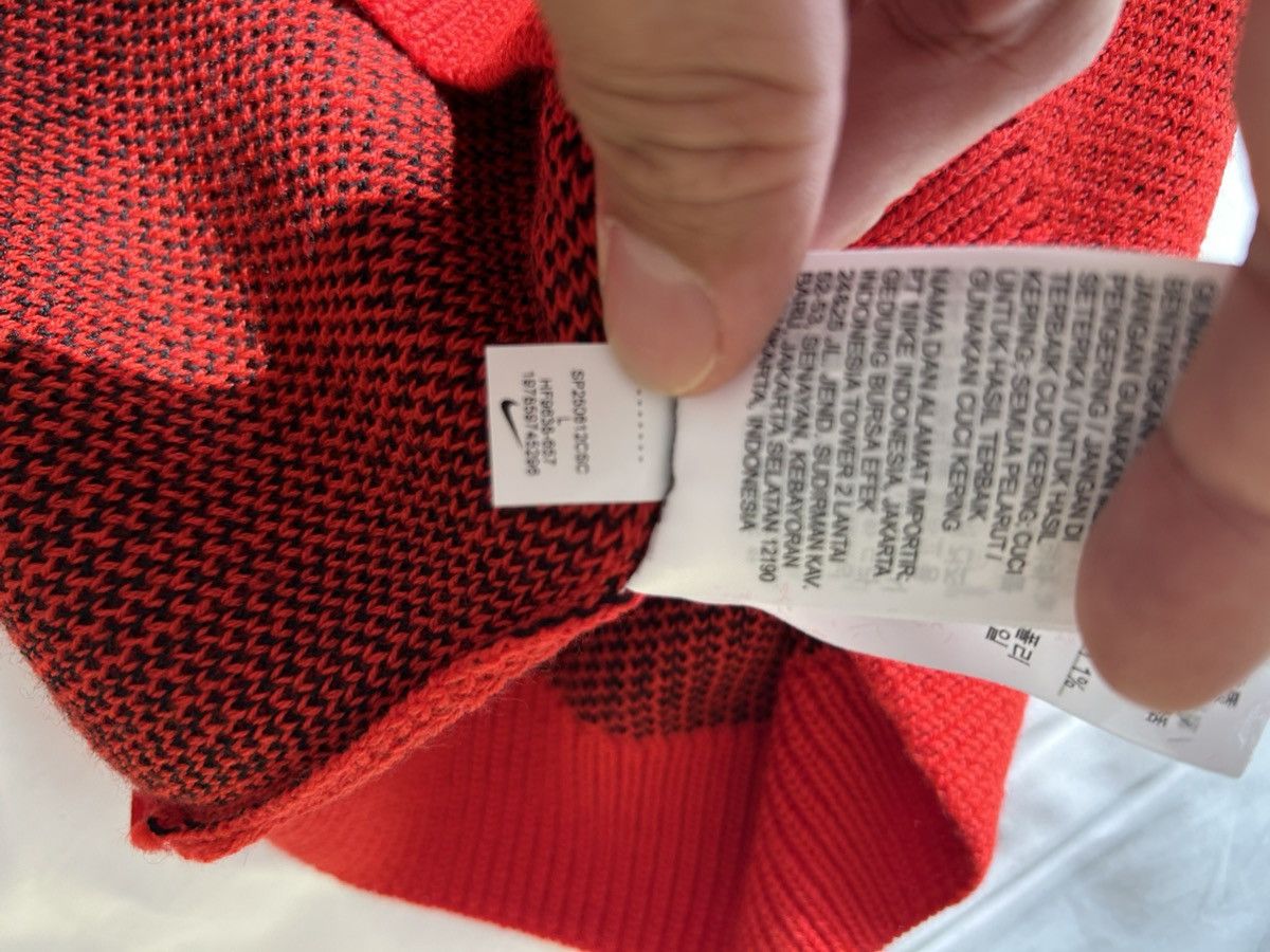 Nike × Supreme Red sweater vest Size US L / EU 52-54 / 3 - 7 Thumbnail