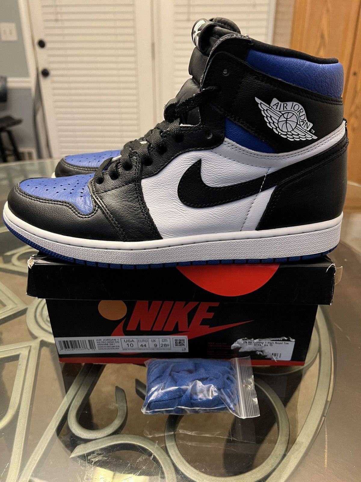 Jordan Brand Jordan 1 Retro High Royal Toe Size US 10 / EU 43 - 2 Thumbnail